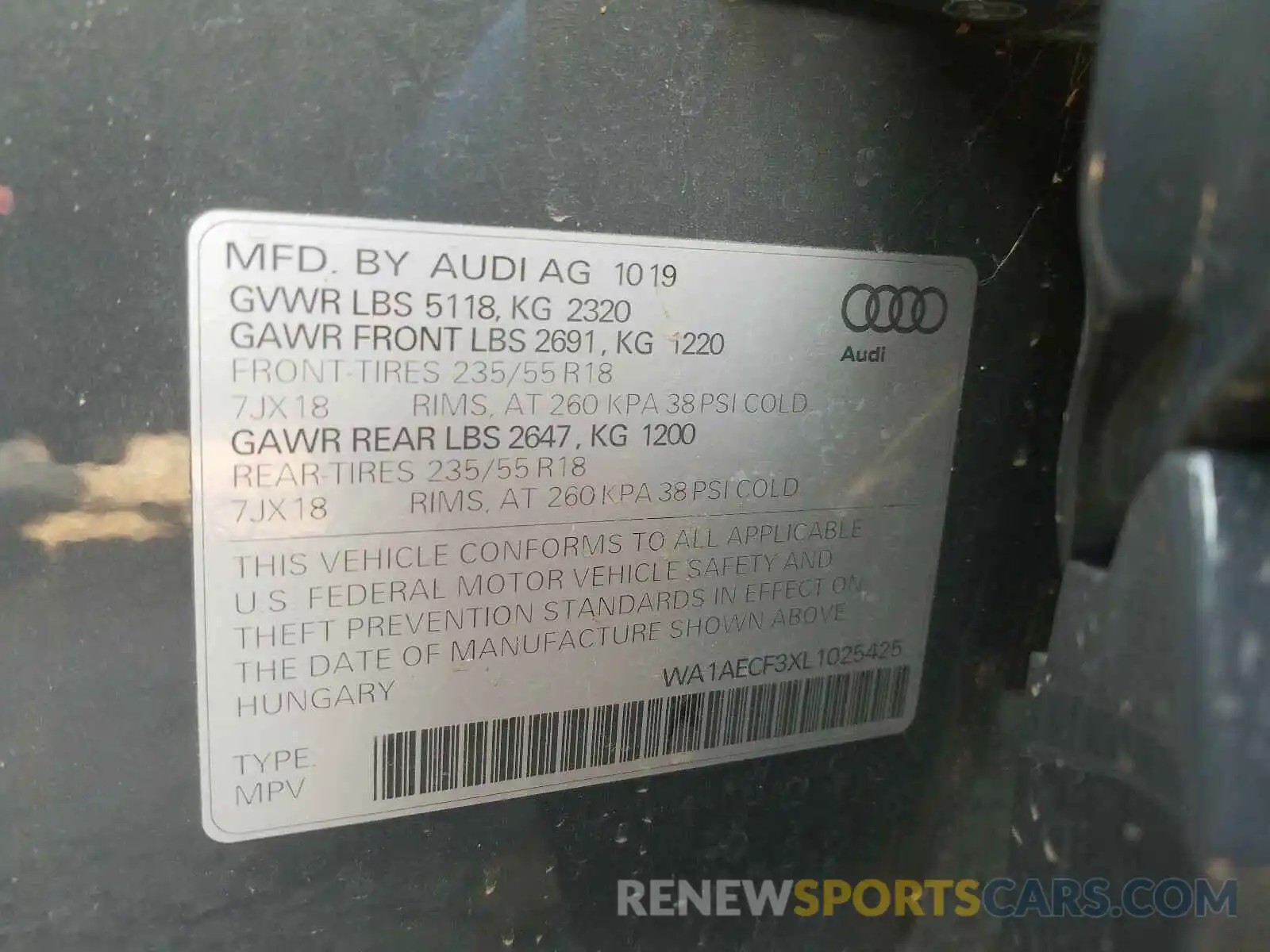 10 Photograph of a damaged car WA1AECF3XL1025425 AUDI Q3 2020