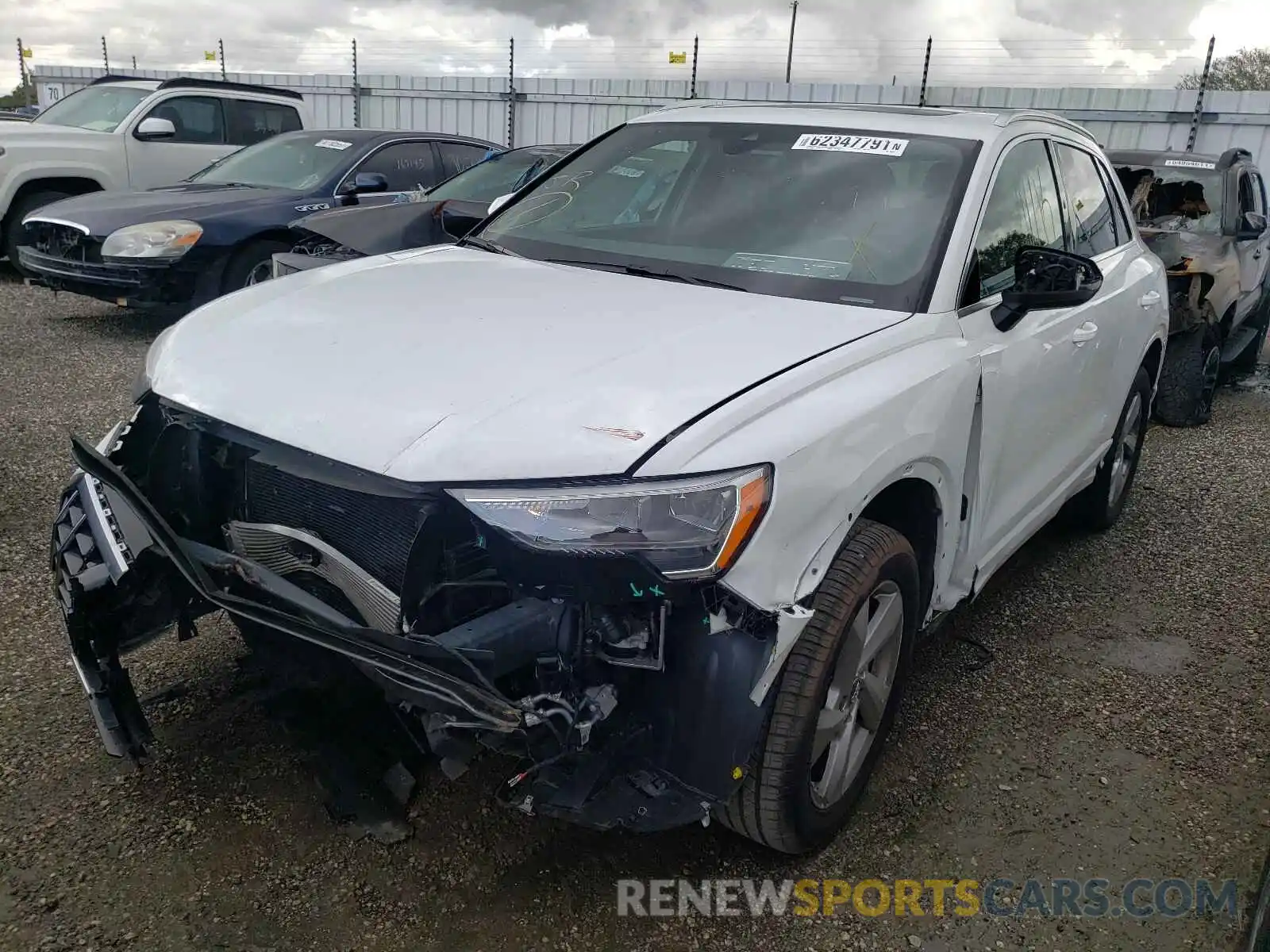 2 Photograph of a damaged car WA1AECF3XL1028244 AUDI Q3 2020