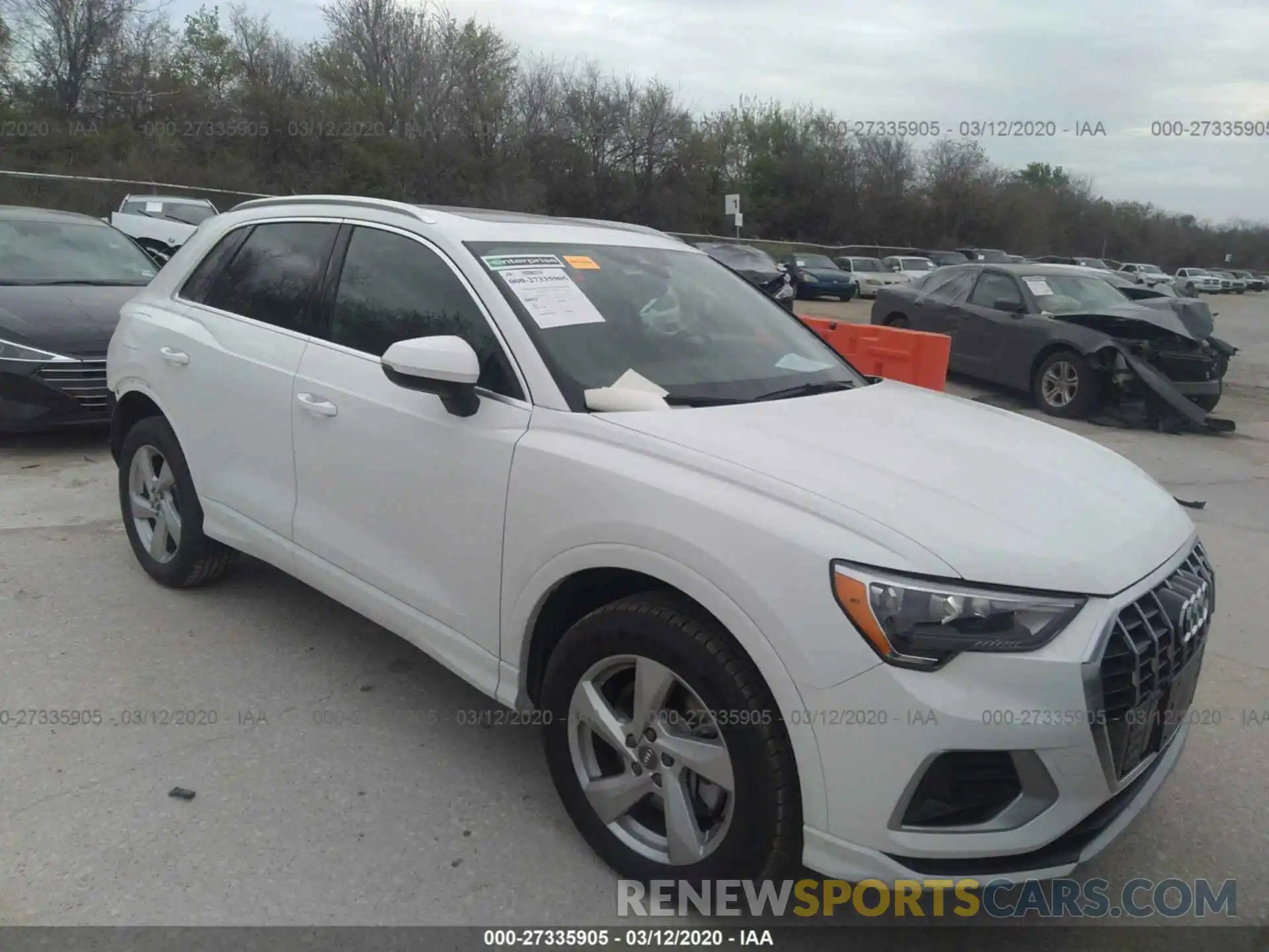 1 Photograph of a damaged car WA1AECF3XL1032603 AUDI Q3 2020