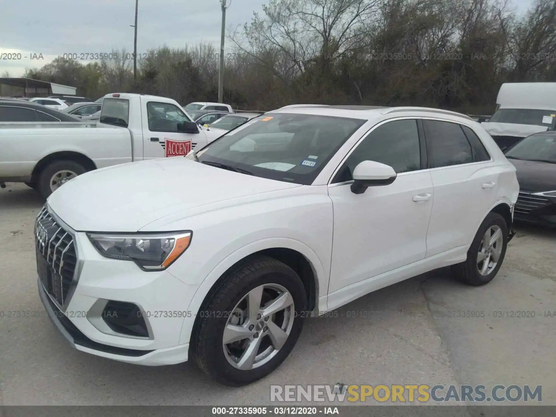 2 Photograph of a damaged car WA1AECF3XL1032603 AUDI Q3 2020