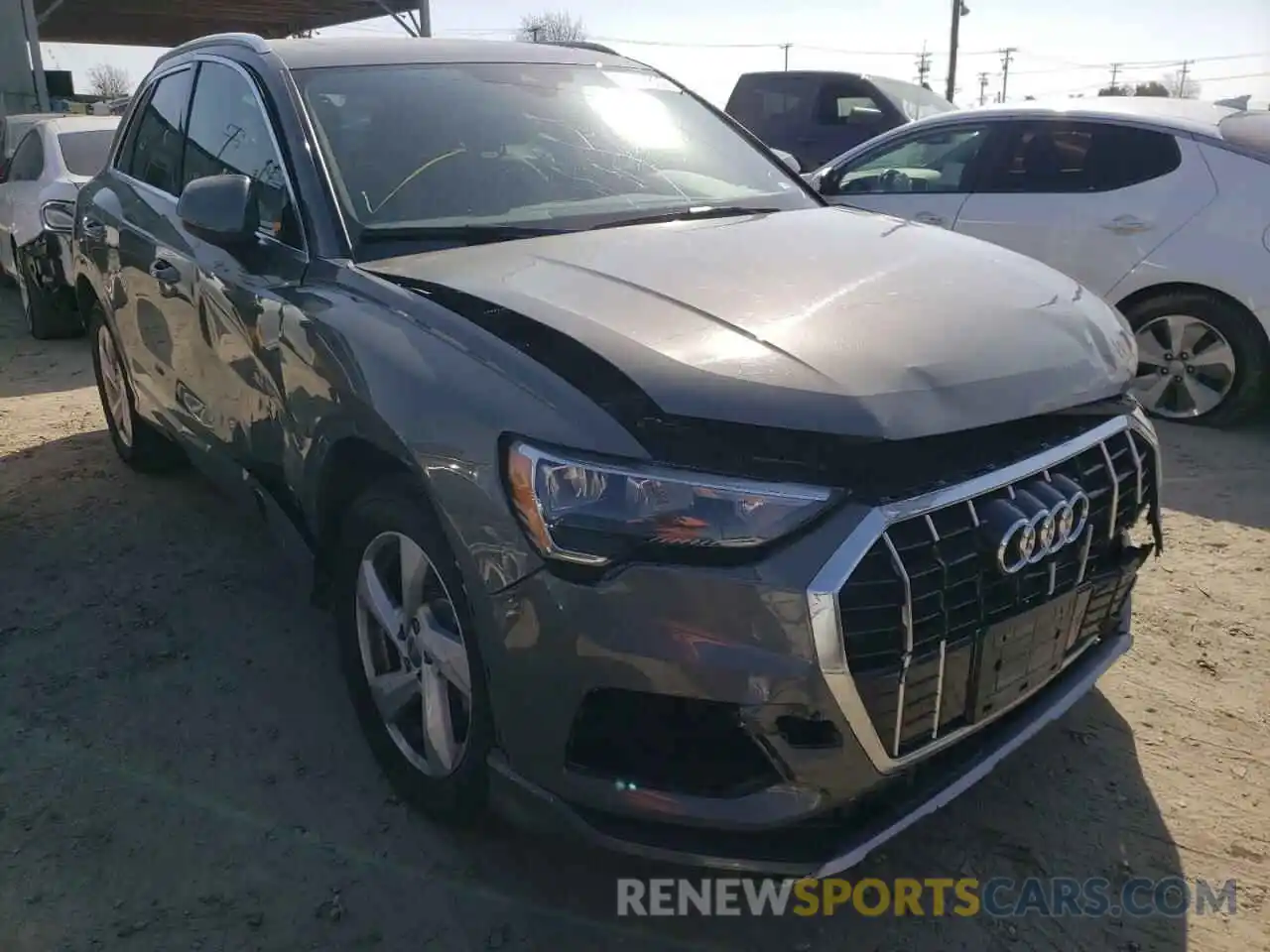 1 Photograph of a damaged car WA1AECF3XL1041897 AUDI Q3 2020