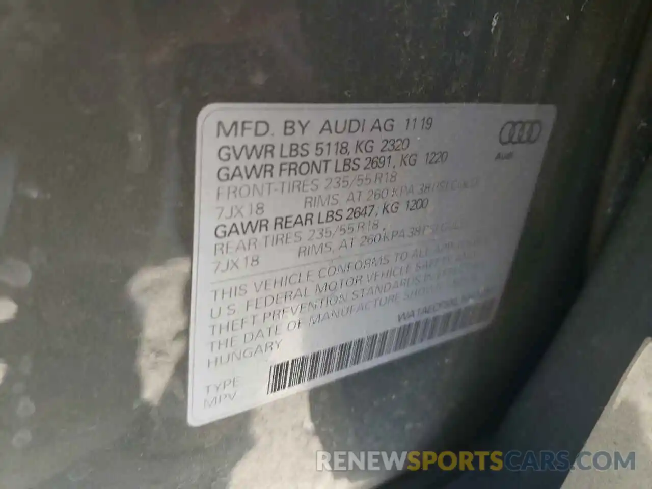 10 Photograph of a damaged car WA1AECF3XL1041897 AUDI Q3 2020