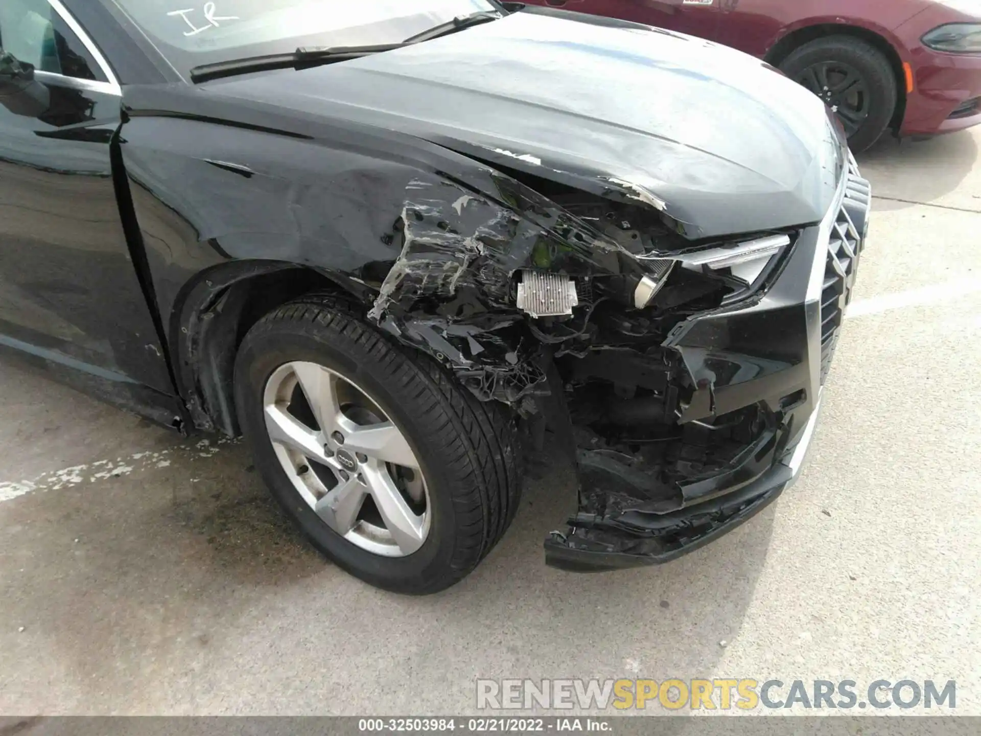 6 Photograph of a damaged car WA1AECF3XL1047800 AUDI Q3 2020