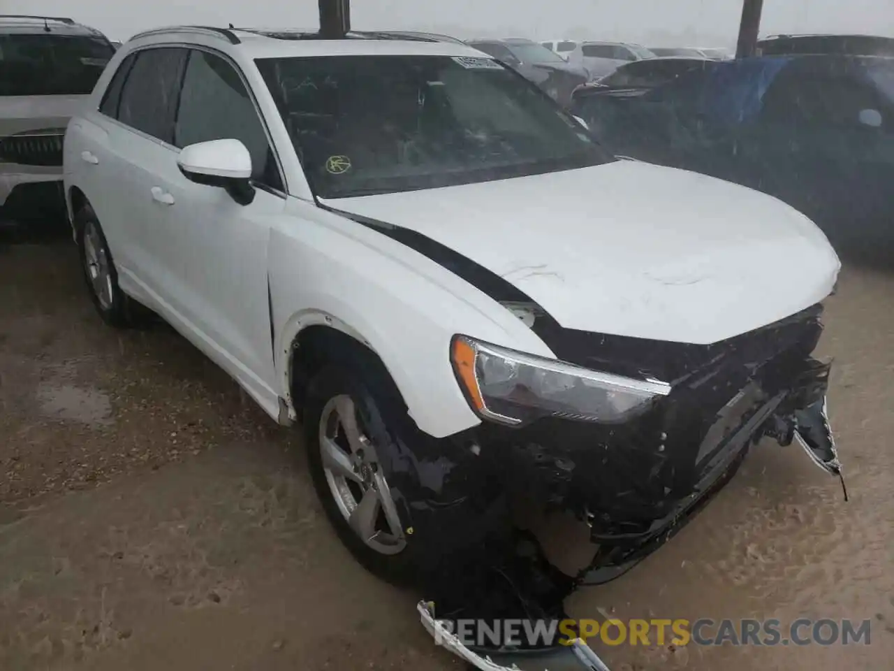 1 Photograph of a damaged car WA1AECF3XL1054777 AUDI Q3 2020