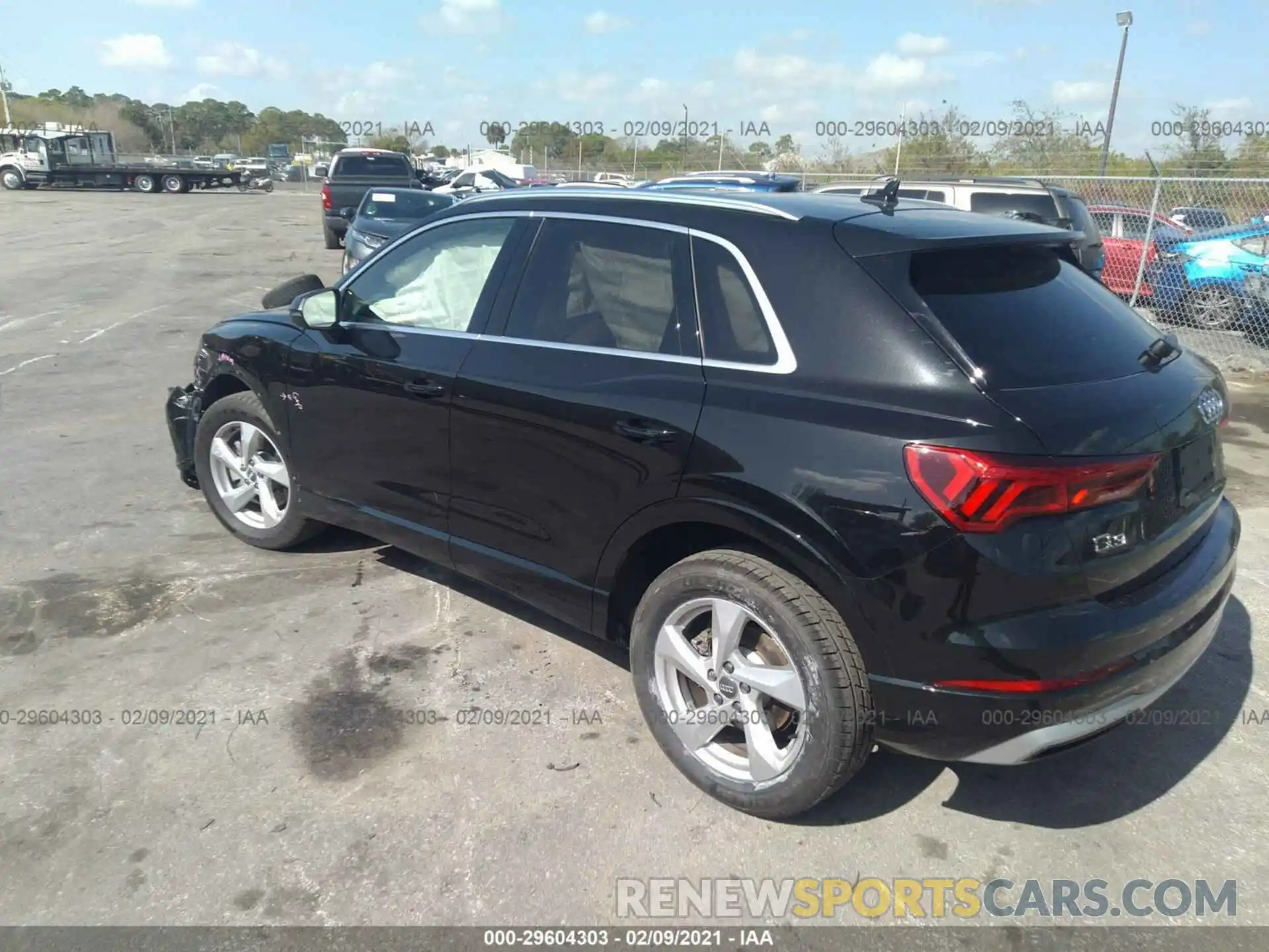 3 Photograph of a damaged car WA1AECF3XL1106568 AUDI Q3 2020