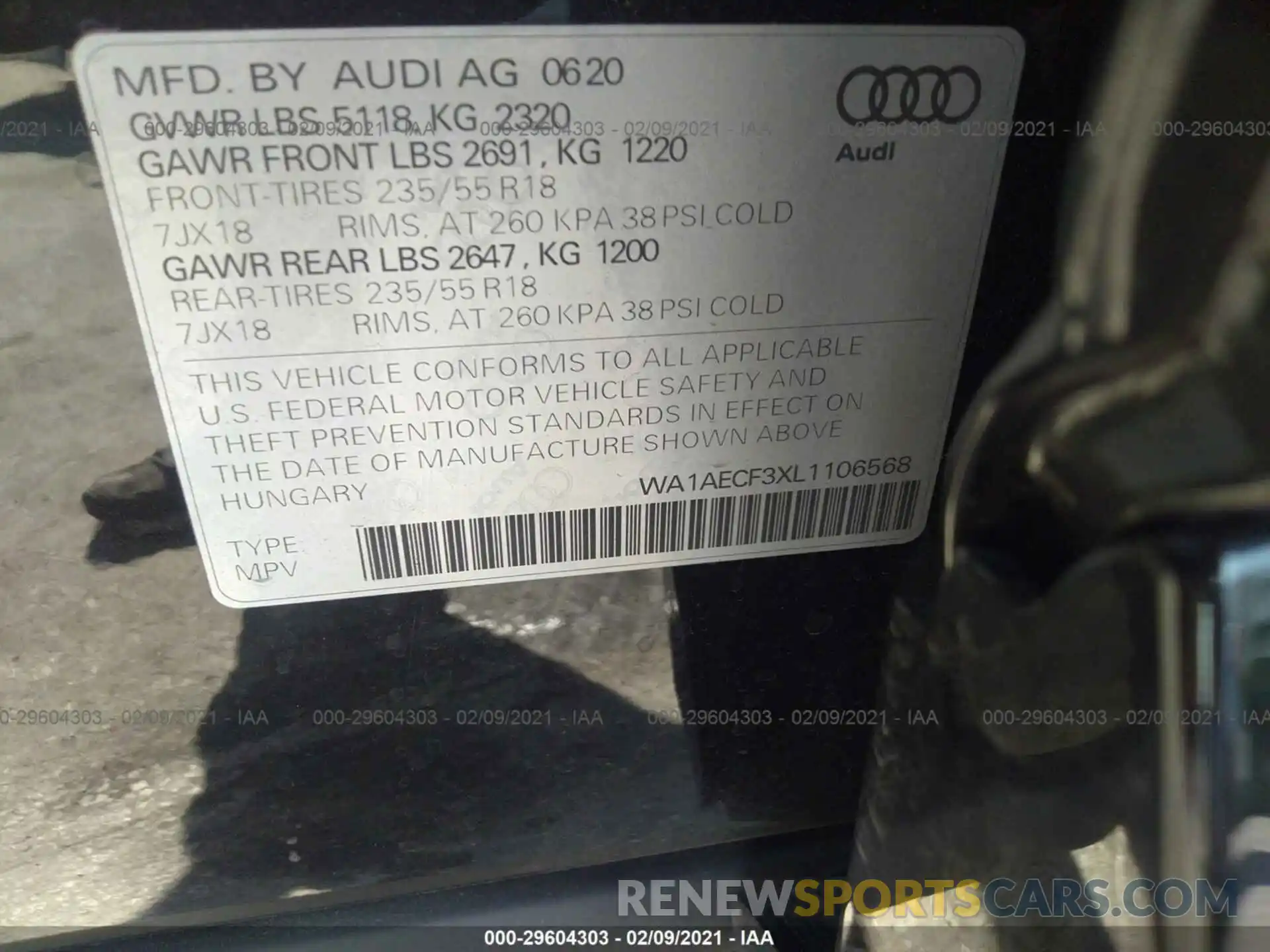 9 Photograph of a damaged car WA1AECF3XL1106568 AUDI Q3 2020