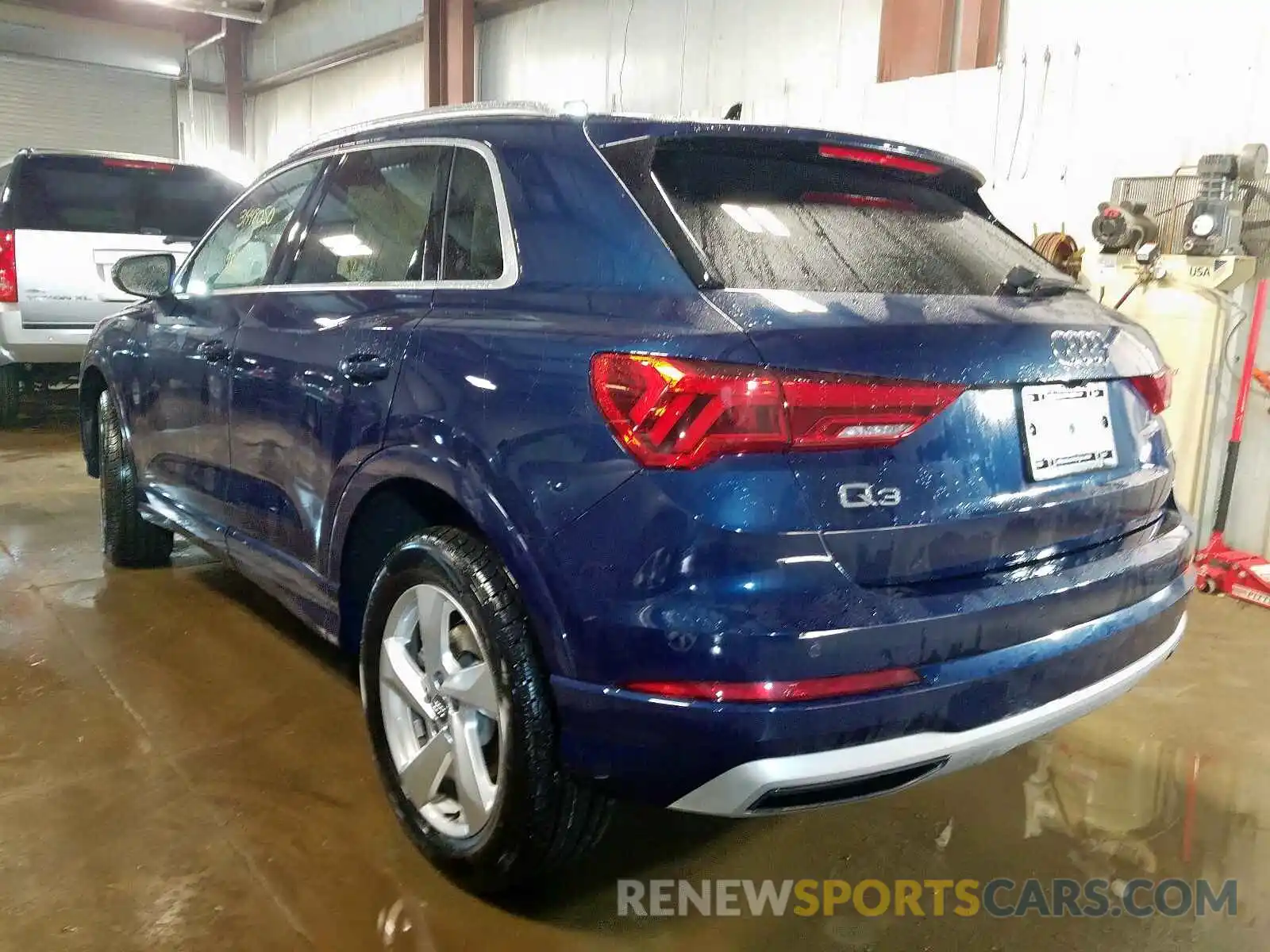 3 Photograph of a damaged car WA1BECF30L1030590 AUDI Q3 2020