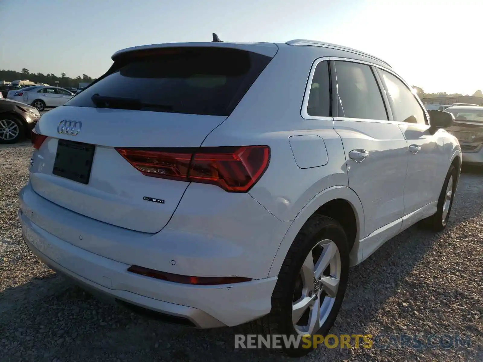 4 Photograph of a damaged car WA1BECF30L1114960 AUDI Q3 2020