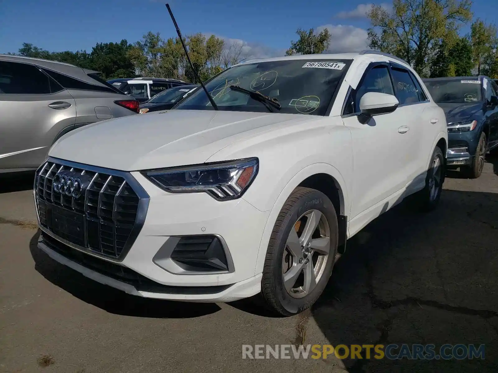 2 Photograph of a damaged car WA1BECF32L1080097 AUDI Q3 2020