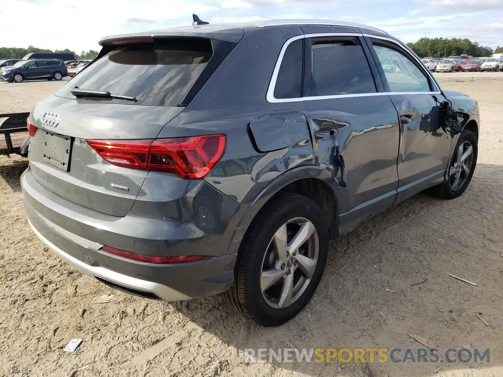 4 Photograph of a damaged car WA1BECF32L1105242 AUDI Q3 2020