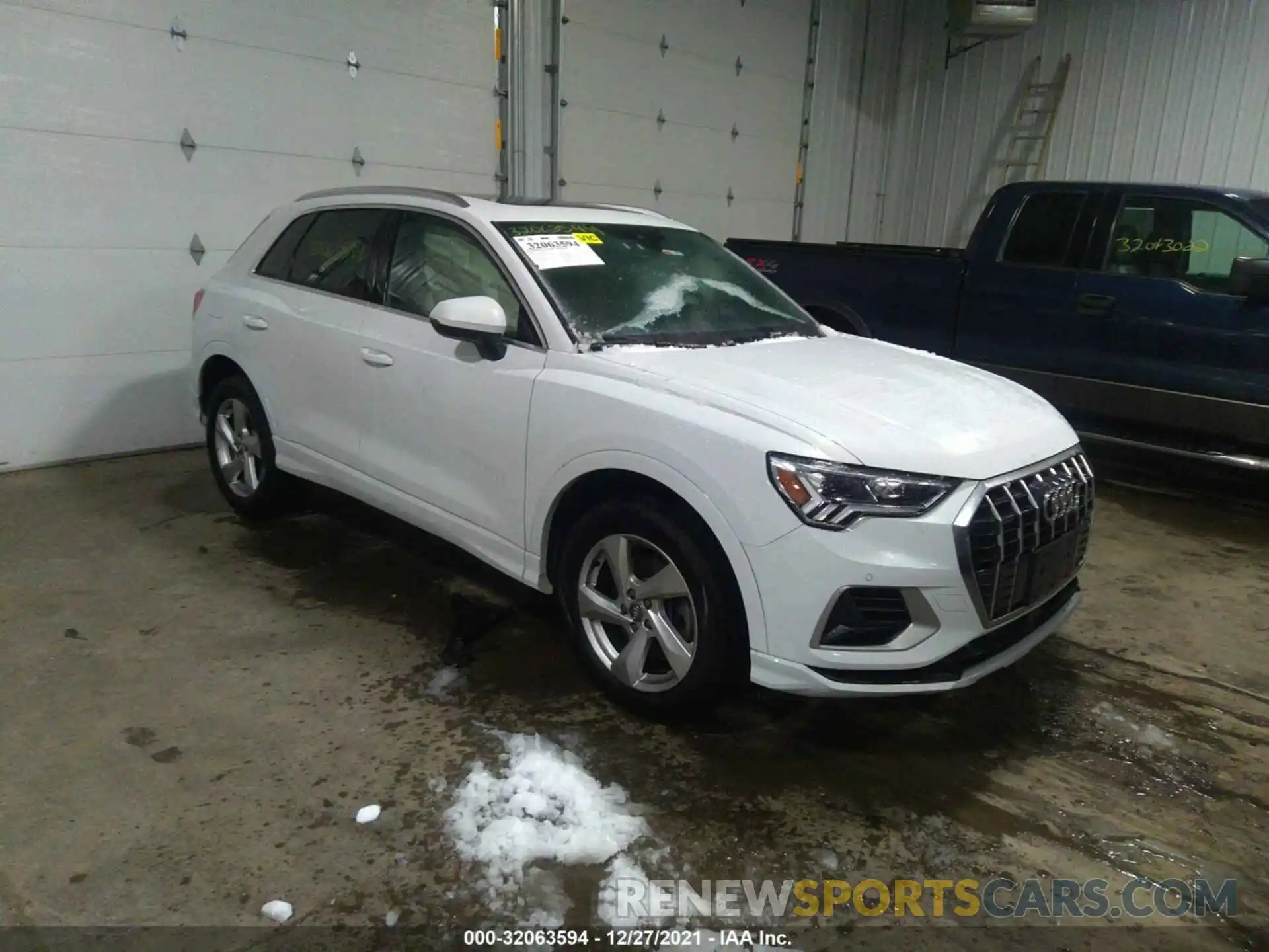 1 Фотография поврежденного автомобиля WA1BECF33L1047643 AUDI Q3 2020