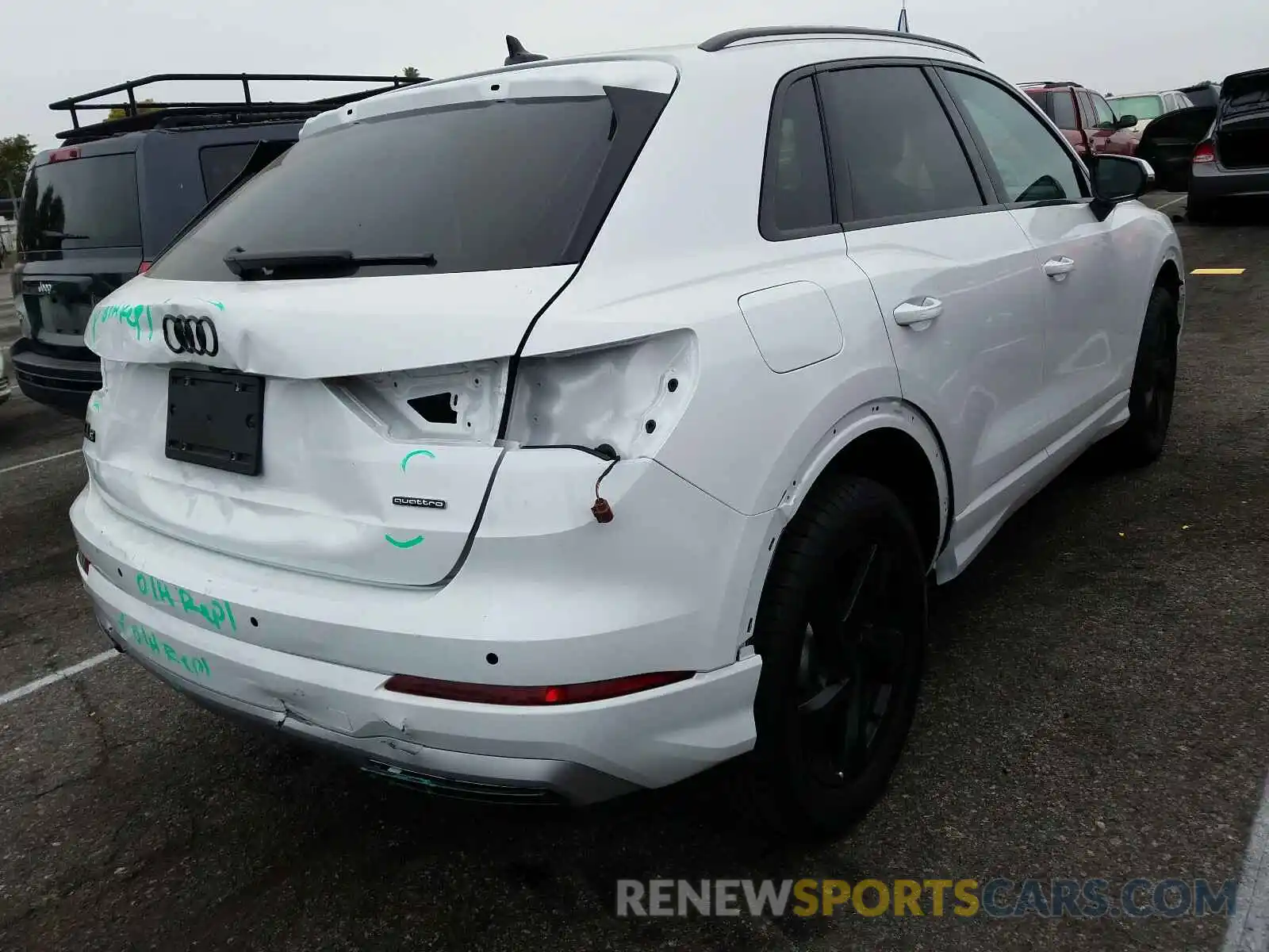 4 Фотография поврежденного автомобиля WA1BECF34L1010908 AUDI Q3 2020