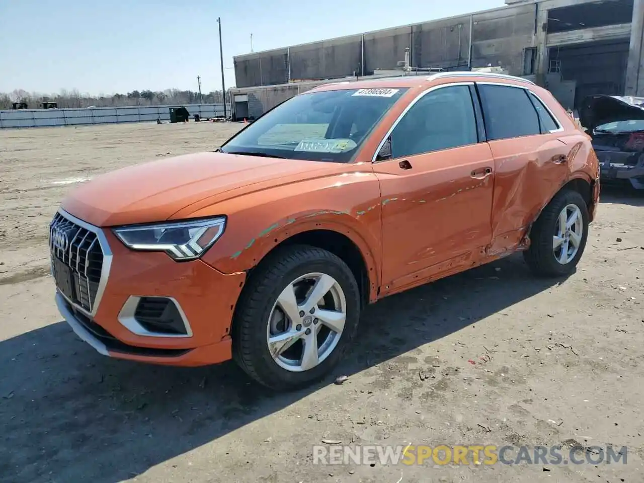 1 Фотография поврежденного автомобиля WA1BECF34L1019415 AUDI Q3 2020