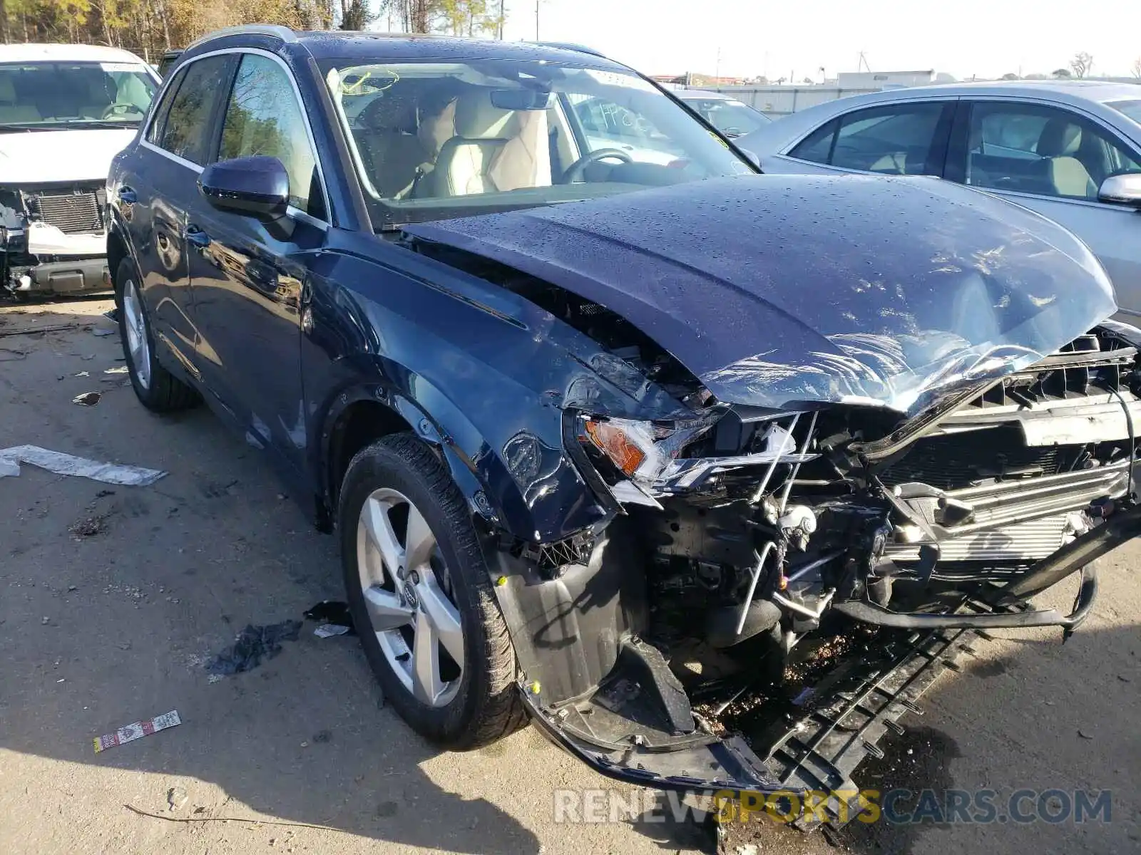 1 Photograph of a damaged car WA1BECF34L1062569 AUDI Q3 2020