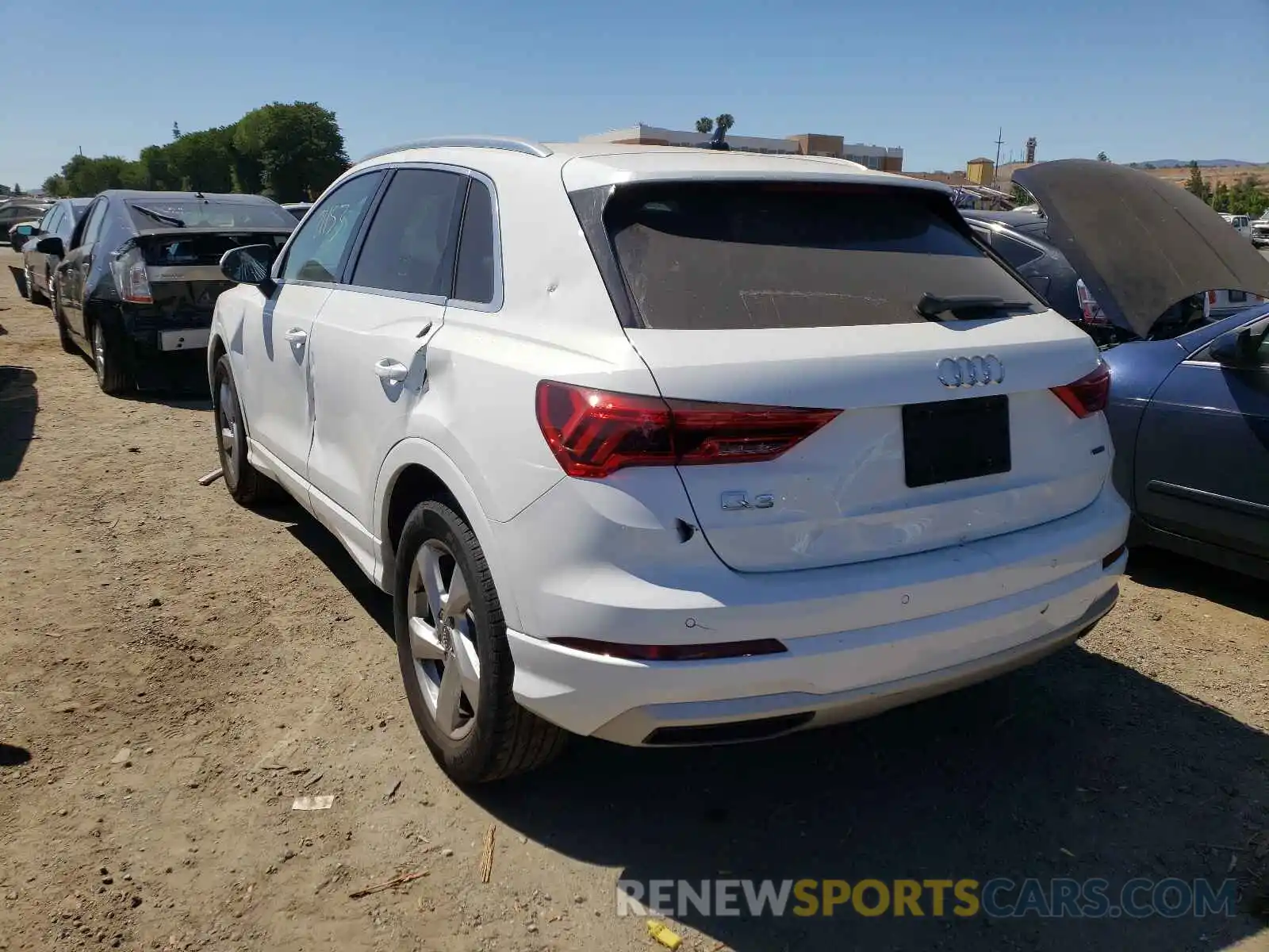 3 Photograph of a damaged car WA1BECF34L1080599 AUDI Q3 2020