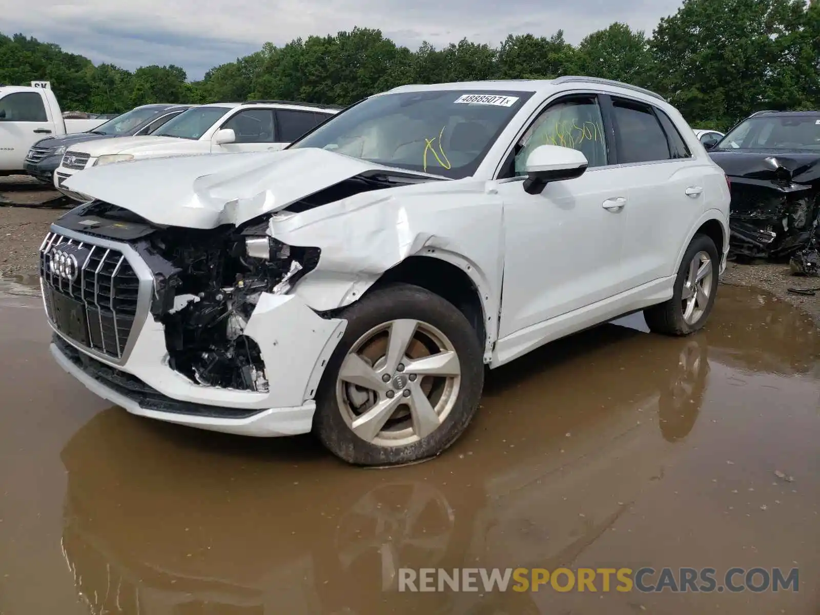 2 Photograph of a damaged car WA1BECF34L1103976 AUDI Q3 2020