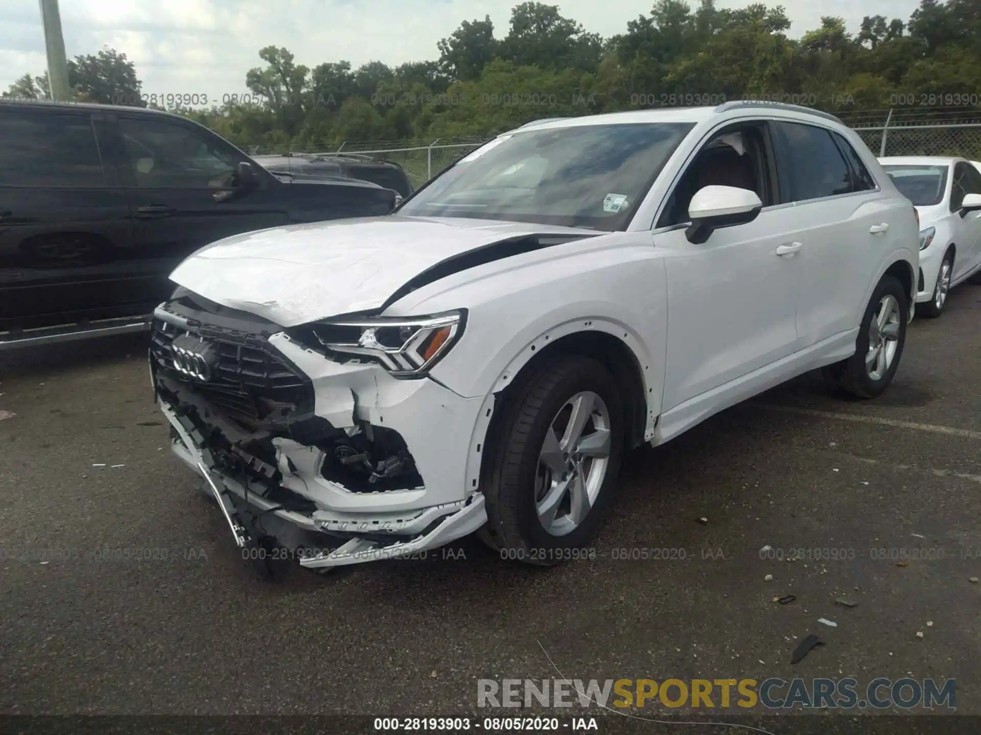 2 Photograph of a damaged car WA1BECF37L1018730 AUDI Q3 2020