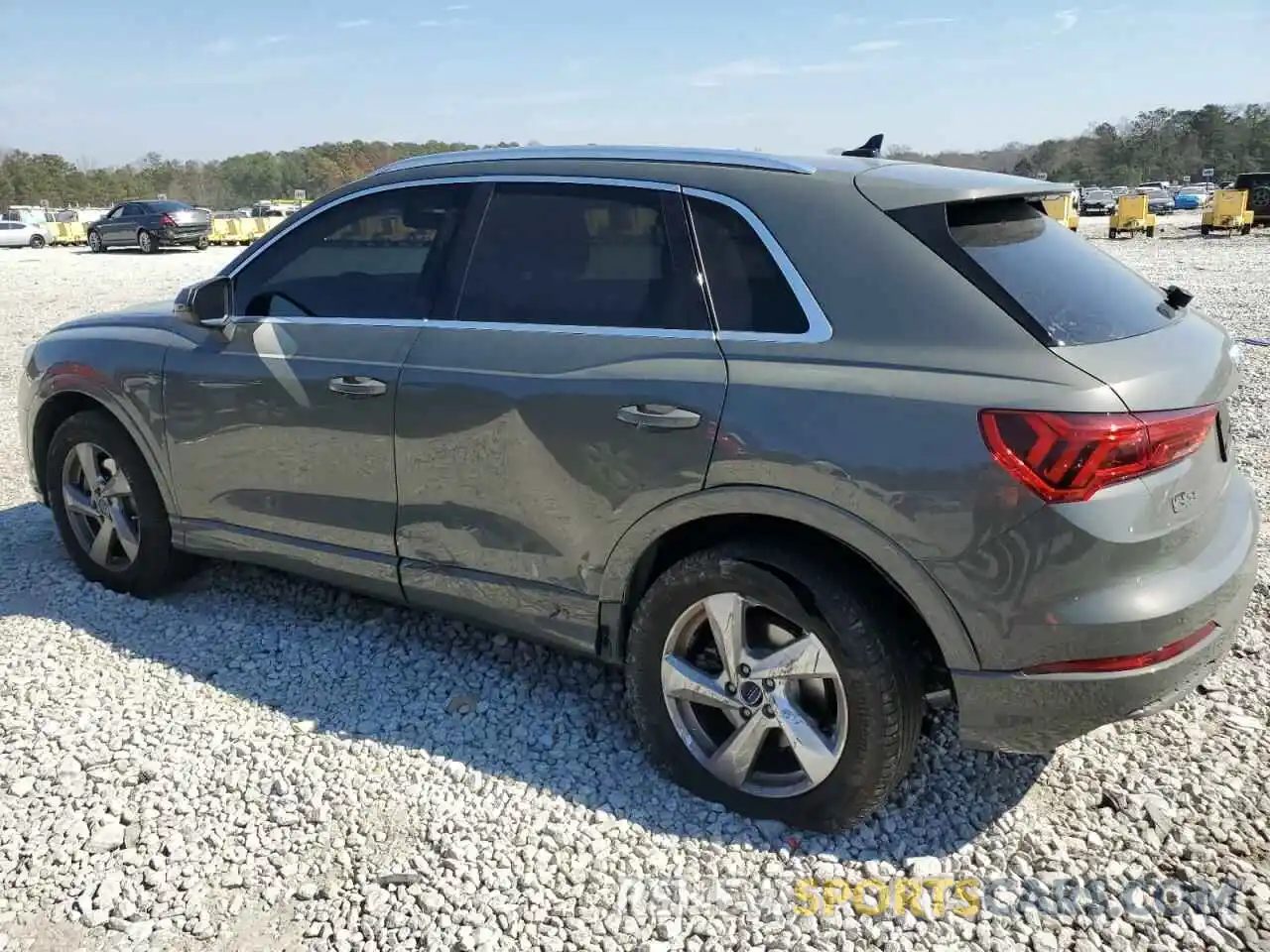 2 Фотография поврежденного автомобиля WA1BECF39L1007986 AUDI Q3 2020