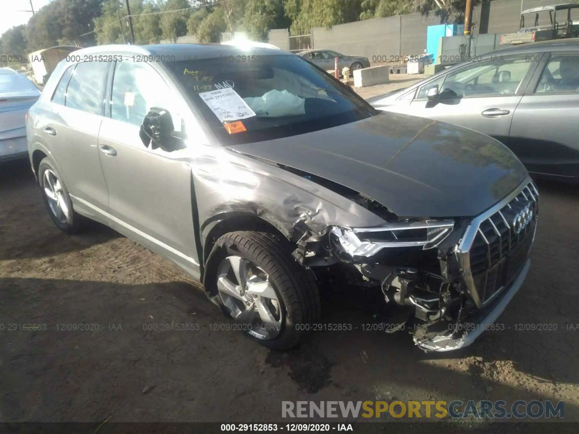 1 Photograph of a damaged car WA1BECF39L1019328 AUDI Q3 2020