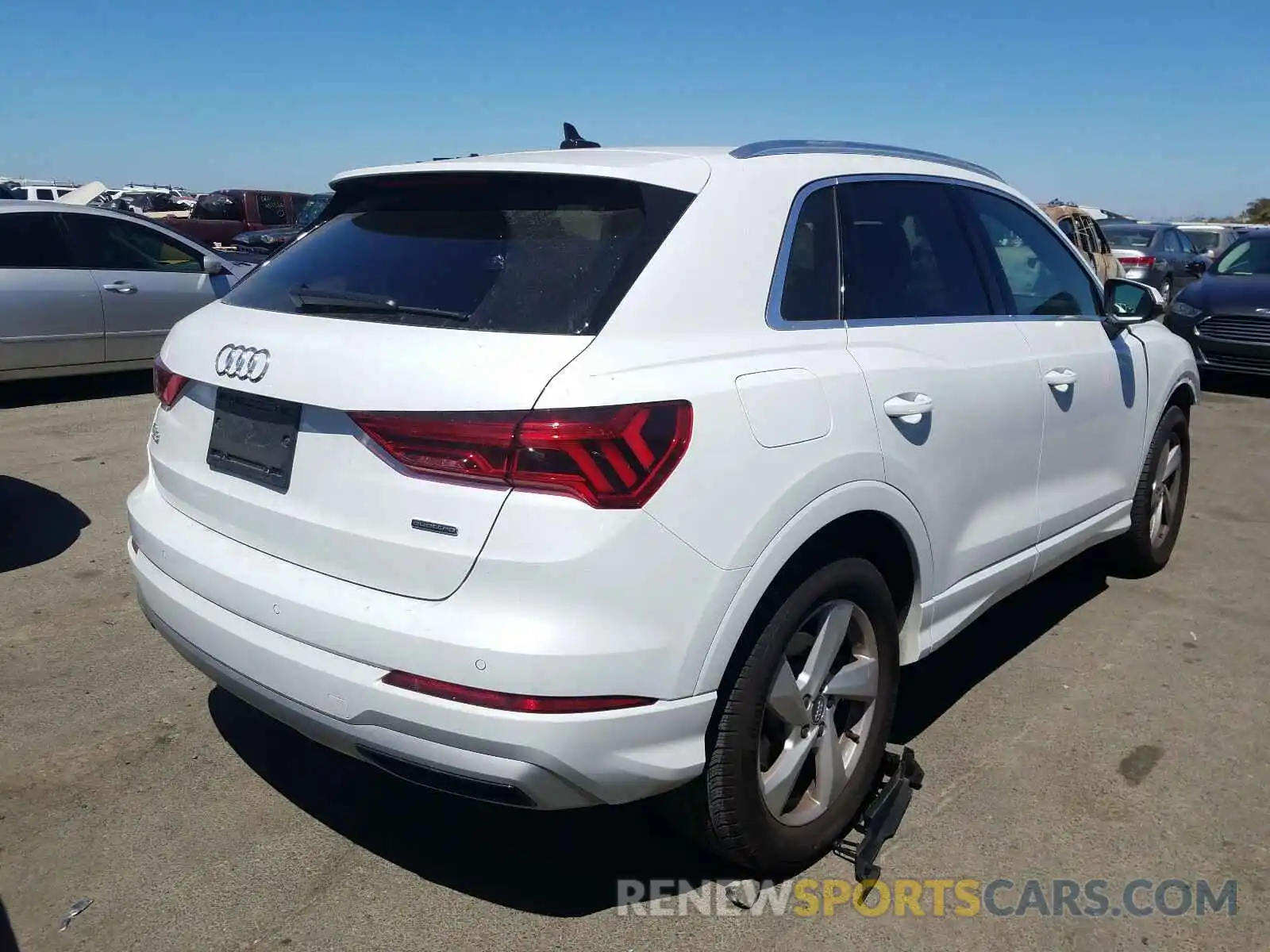 4 Фотография поврежденного автомобиля WA1BECF39L1020138 AUDI Q3 2020