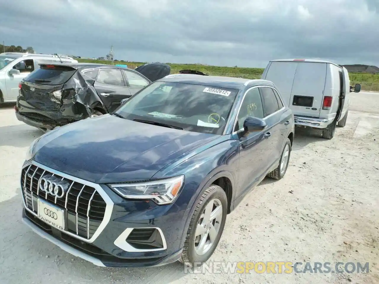 2 Фотография поврежденного автомобиля WA1BECF3XL1005857 AUDI Q3 2020