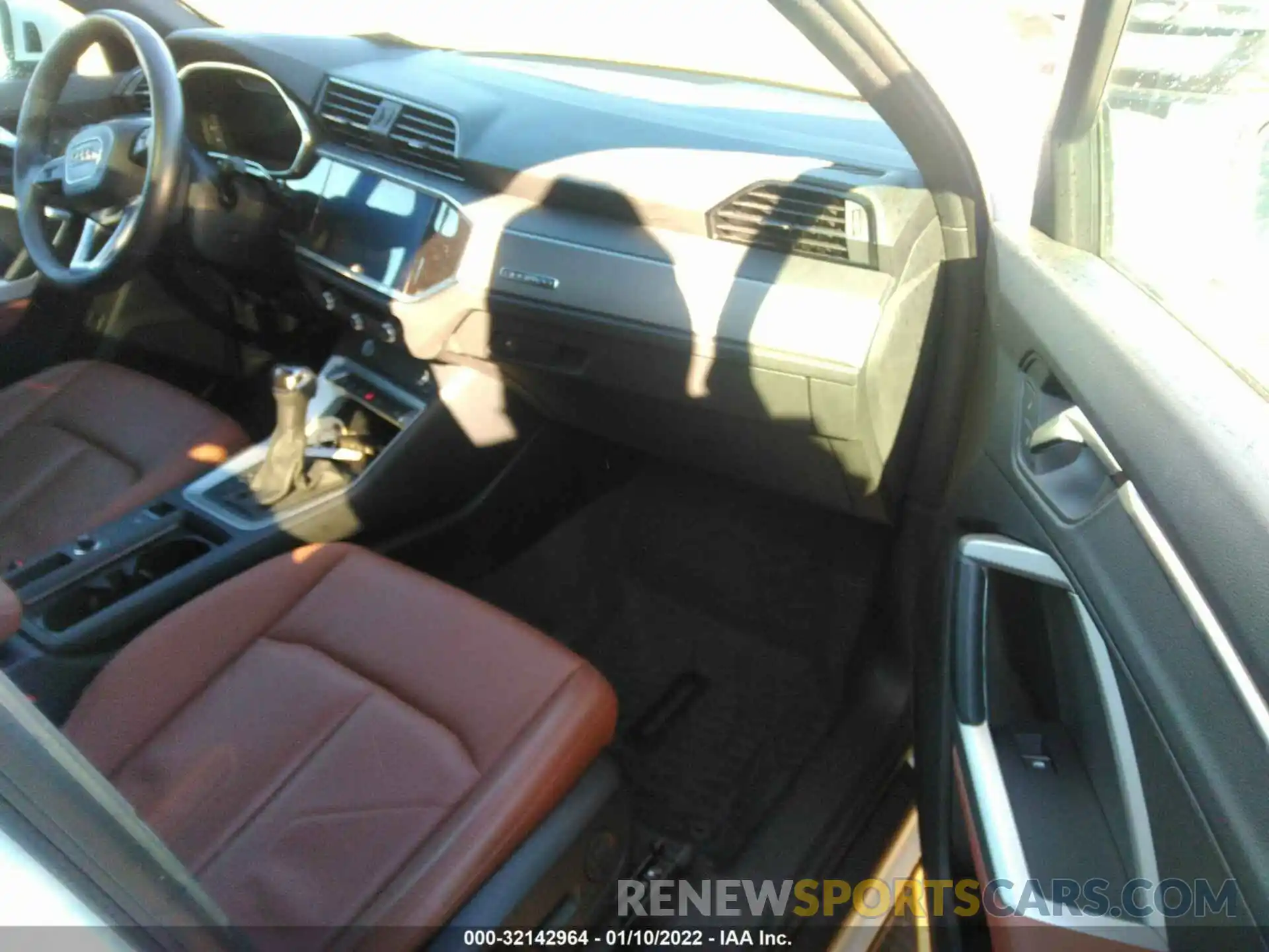 5 Photograph of a damaged car WA1BECF3XL1009908 AUDI Q3 2020