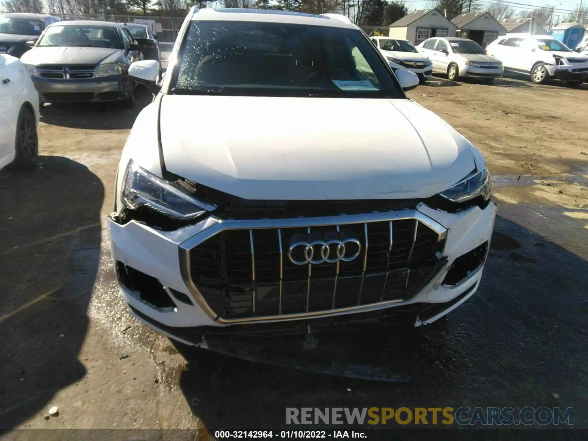 6 Photograph of a damaged car WA1BECF3XL1009908 AUDI Q3 2020