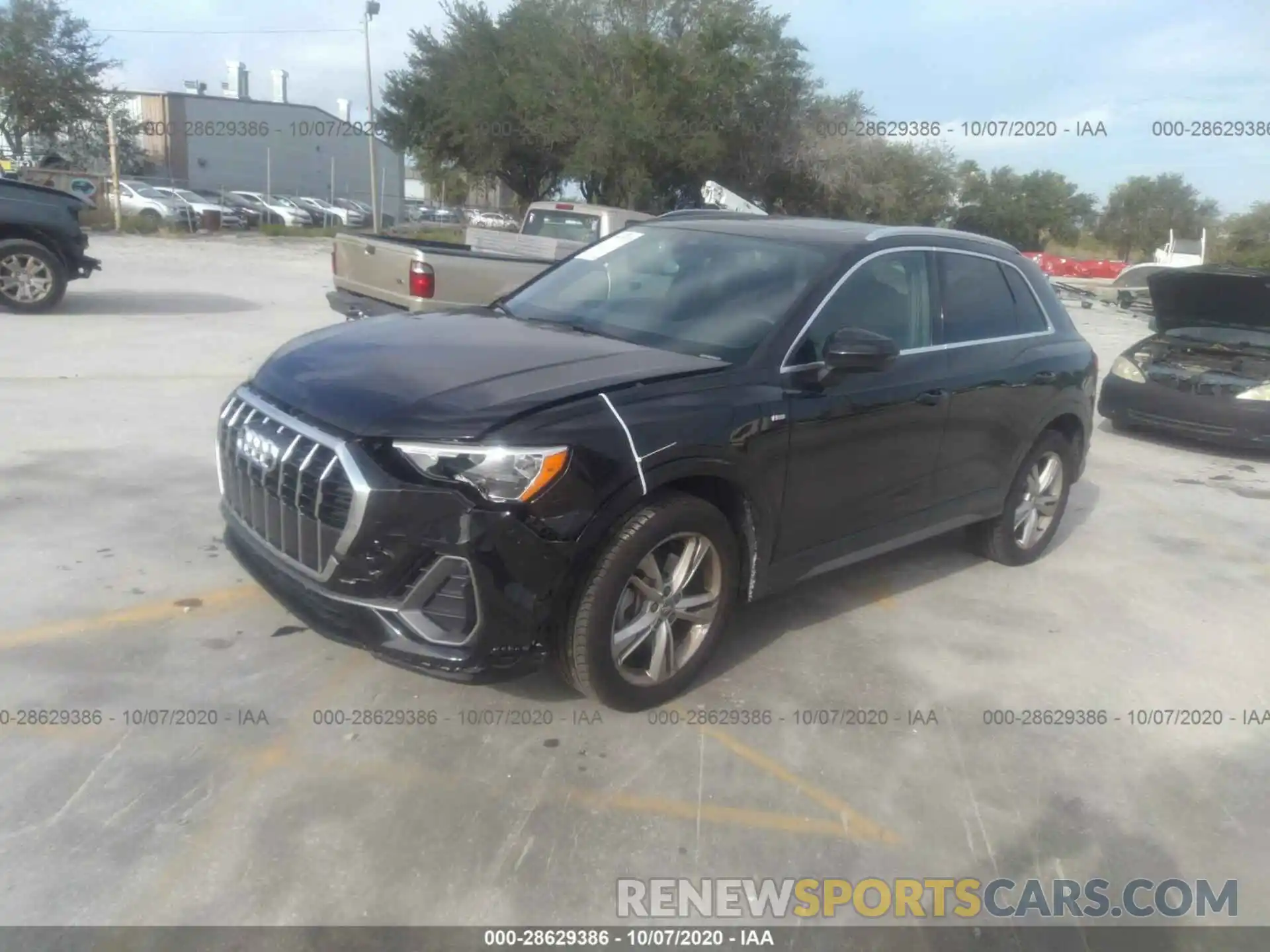 2 Photograph of a damaged car WA1DECF30L1025818 AUDI Q3 2020