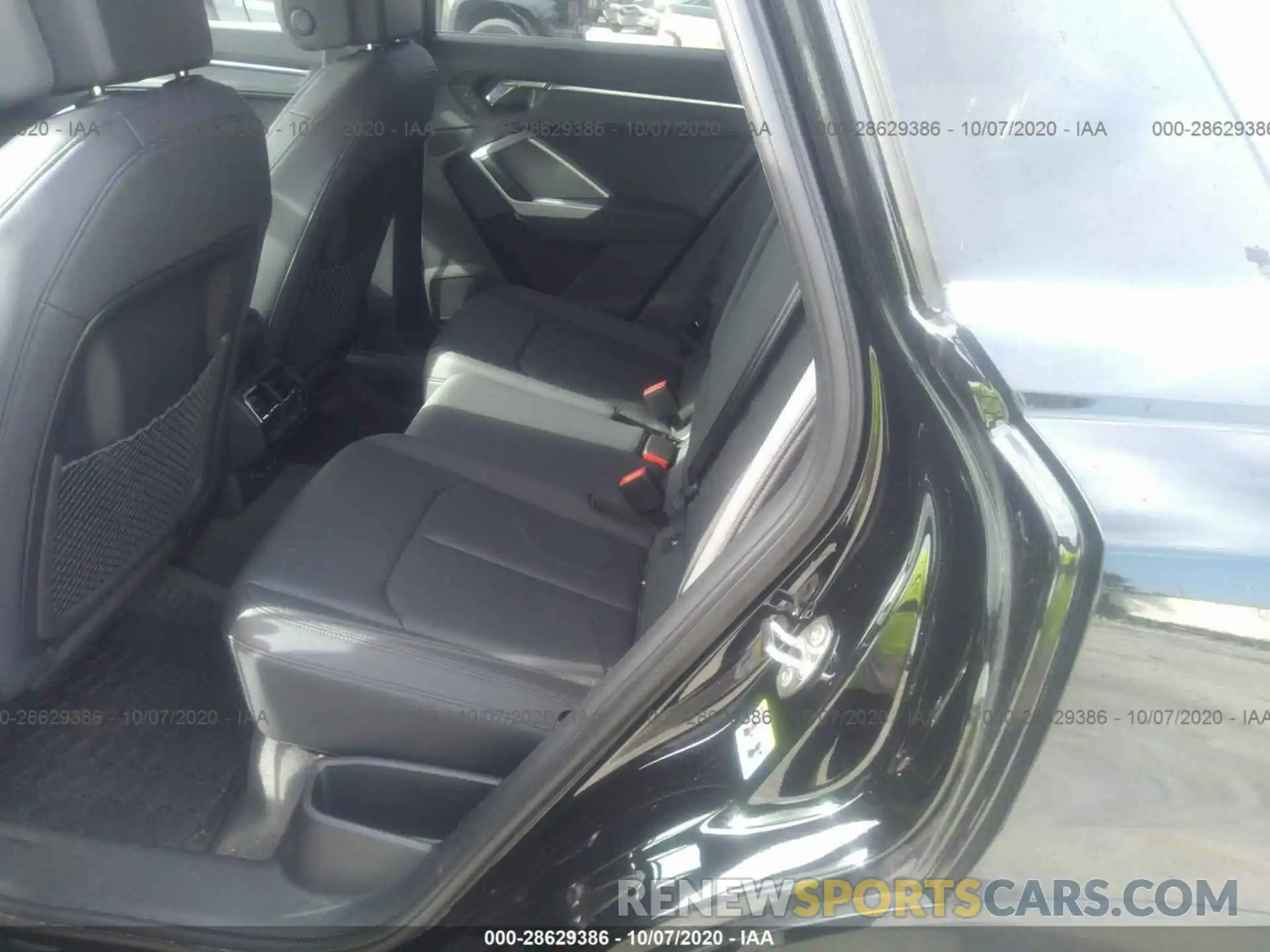 8 Фотография поврежденного автомобиля WA1DECF30L1025818 AUDI Q3 2020