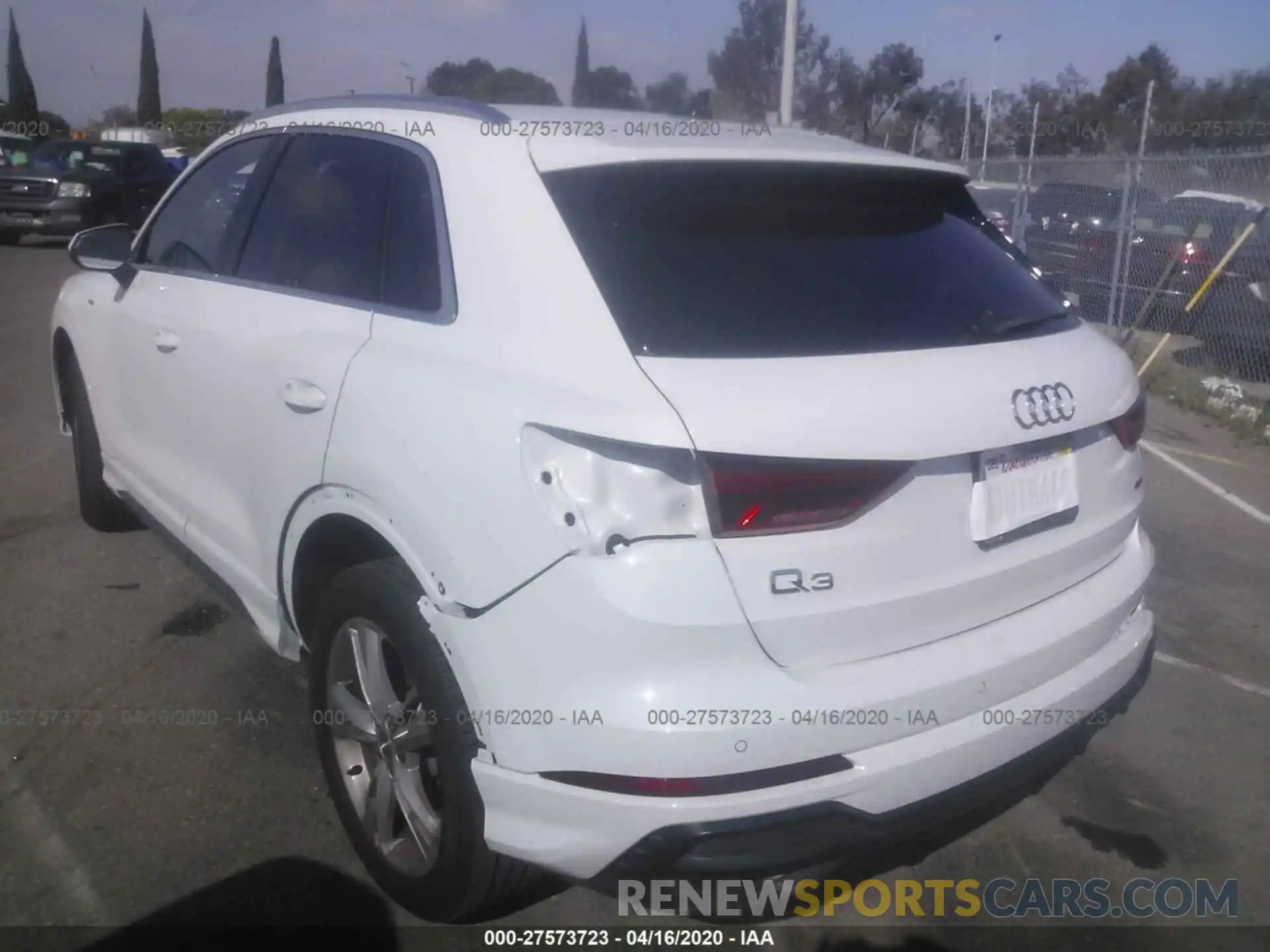 3 Photograph of a damaged car WA1DECF30L1030601 AUDI Q3 2020