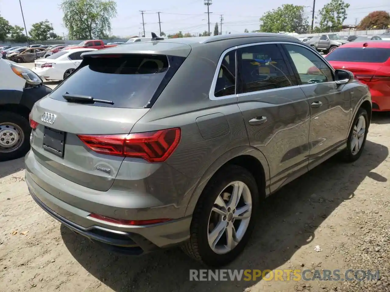 4 Photograph of a damaged car WA1DECF30L1032056 AUDI Q3 2020