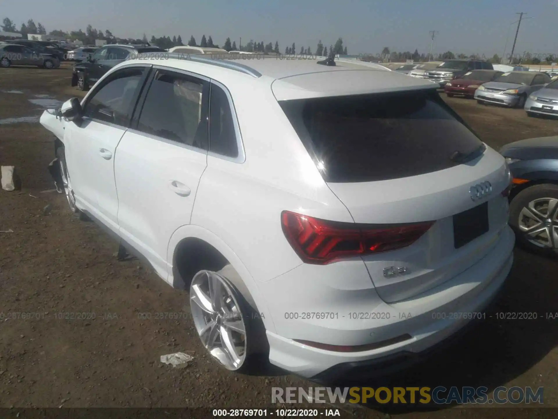 3 Photograph of a damaged car WA1DECF30L1040920 AUDI Q3 2020