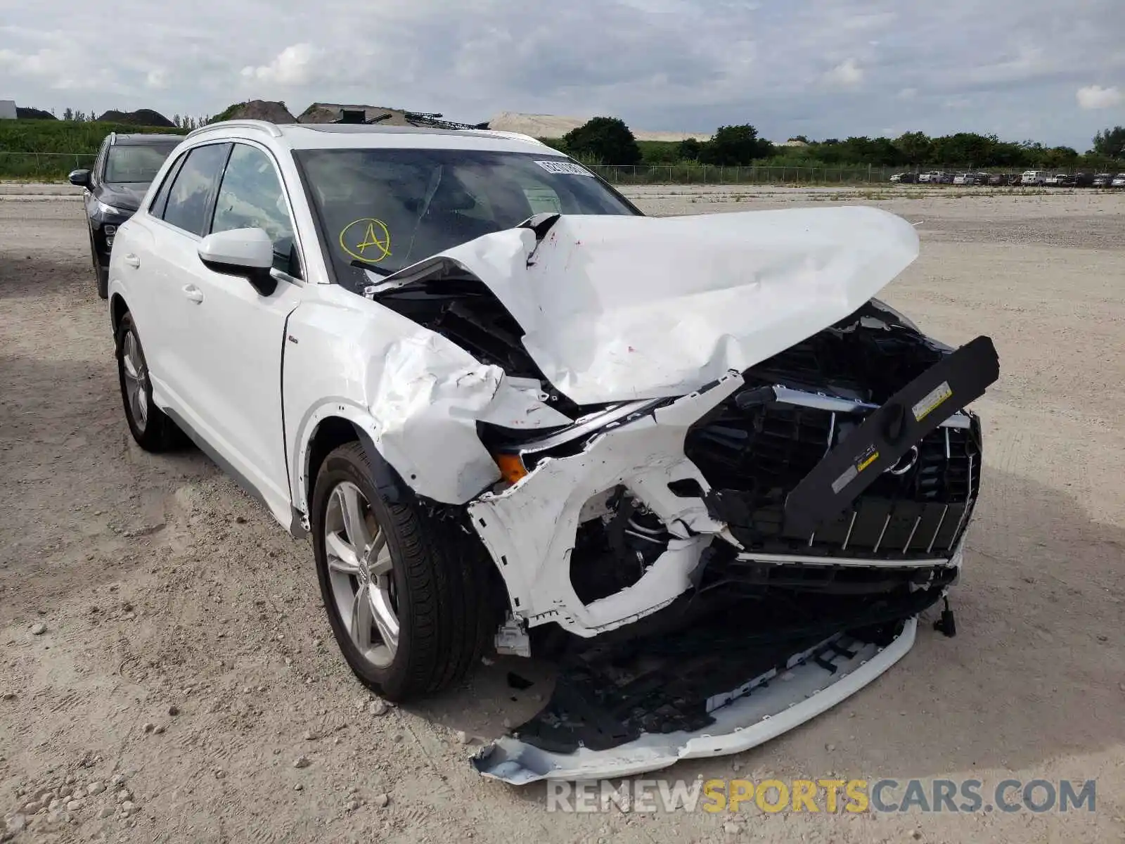 1 Photograph of a damaged car WA1DECF30L1103613 AUDI Q3 2020