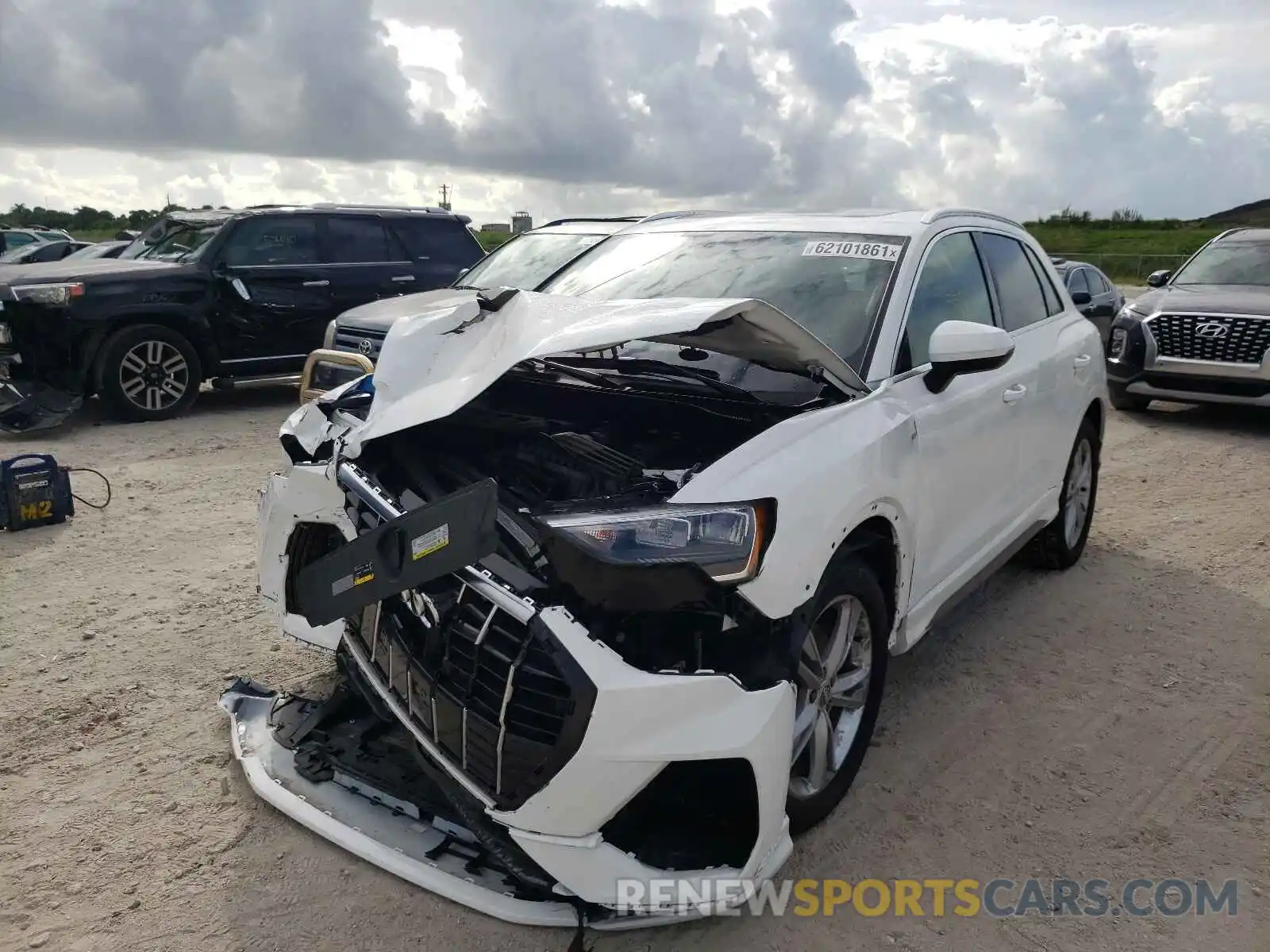 2 Photograph of a damaged car WA1DECF30L1103613 AUDI Q3 2020