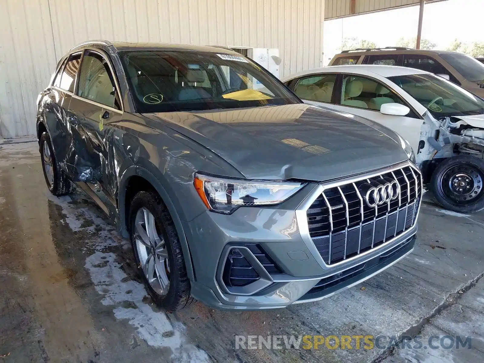 1 Photograph of a damaged car WA1DECF31L1008879 AUDI Q3 2020