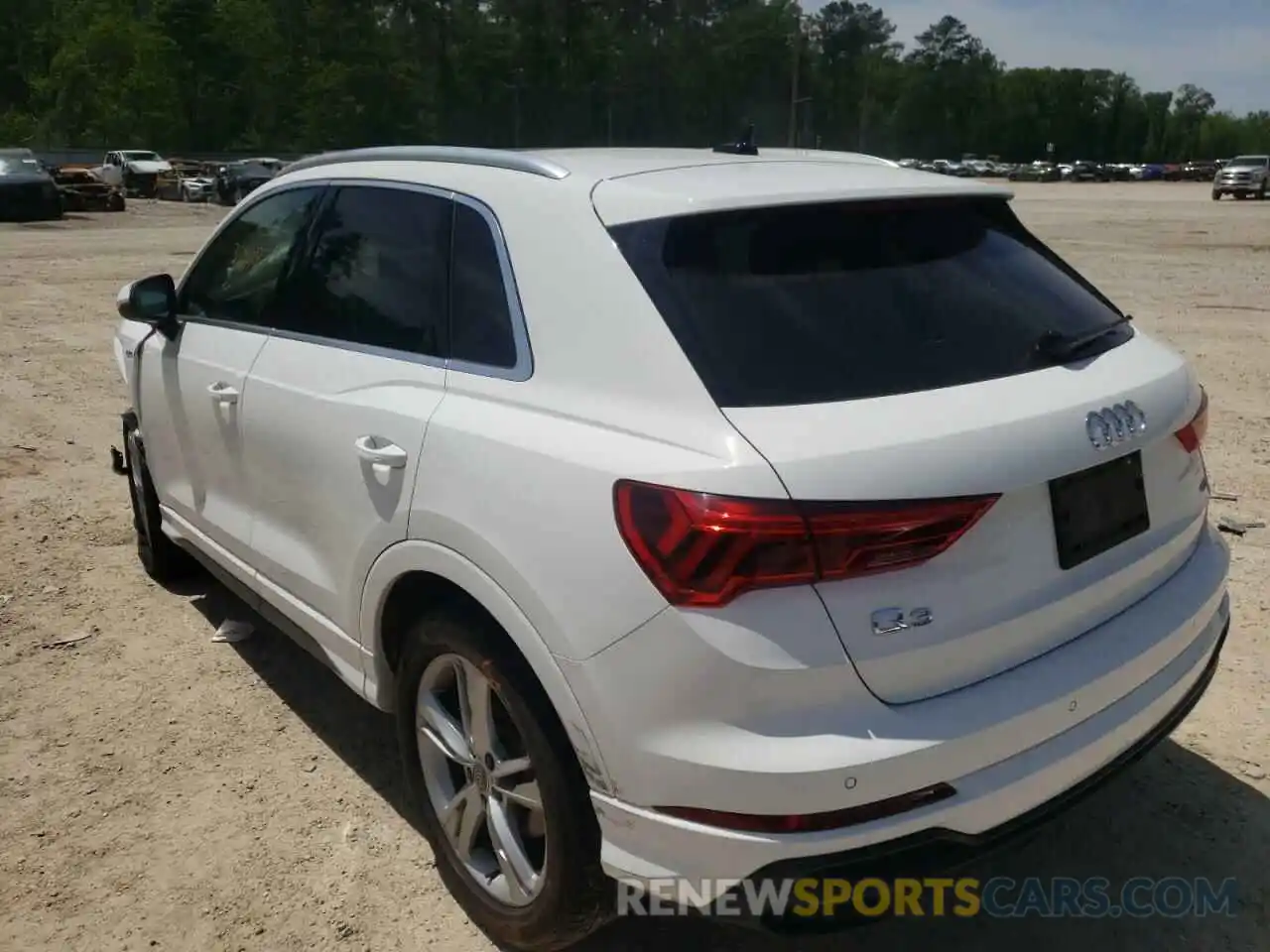 3 Photograph of a damaged car WA1DECF31L1011703 AUDI Q3 2020