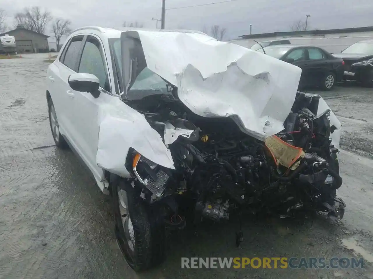 1 Photograph of a damaged car WA1DECF31L1019235 AUDI Q3 2020