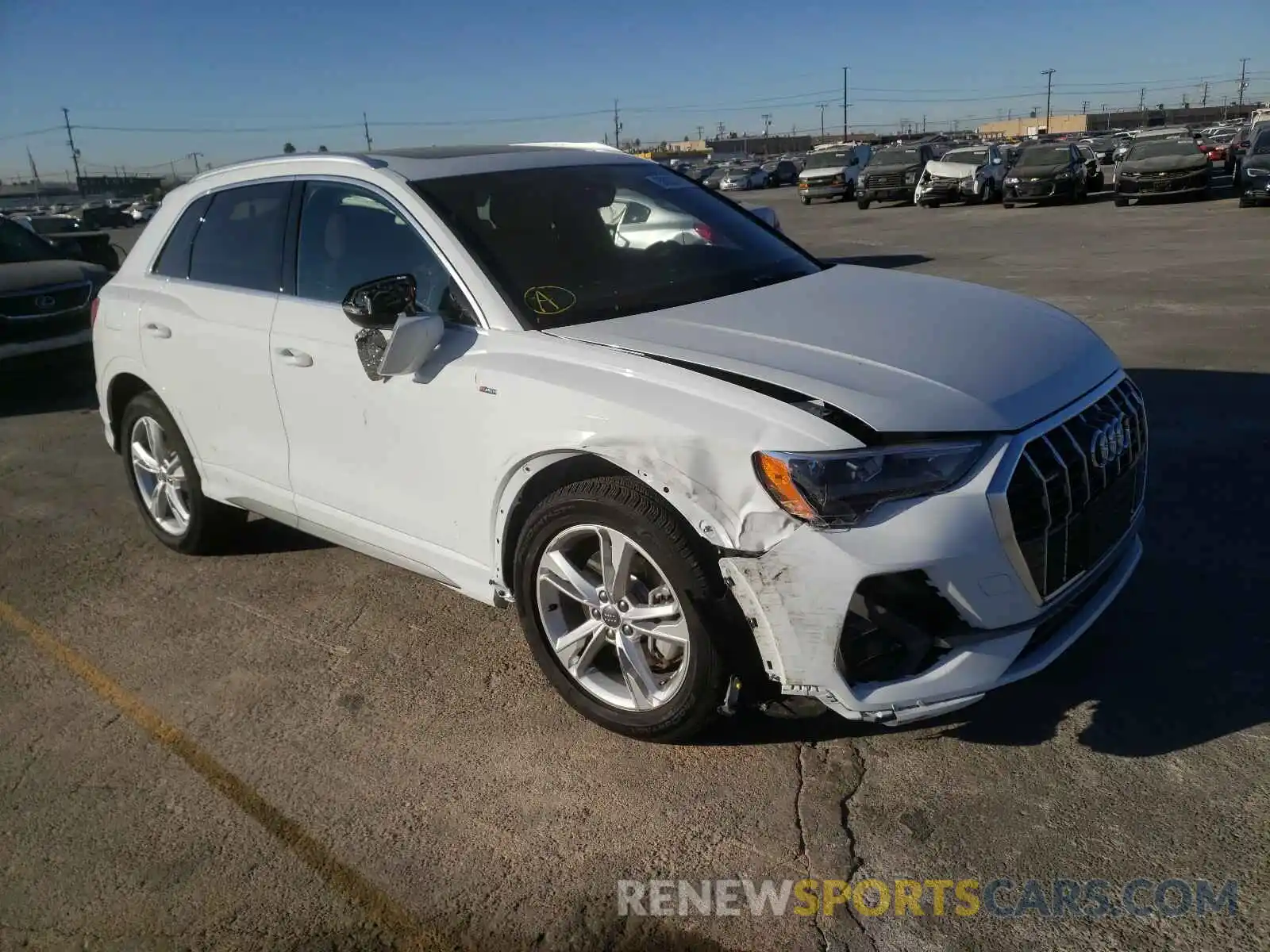 1 Photograph of a damaged car WA1DECF31L1029893 AUDI Q3 2020