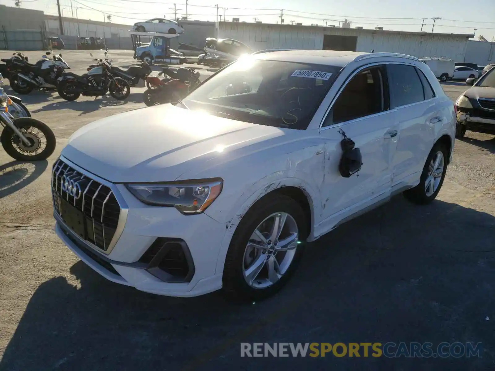 2 Photograph of a damaged car WA1DECF31L1029893 AUDI Q3 2020