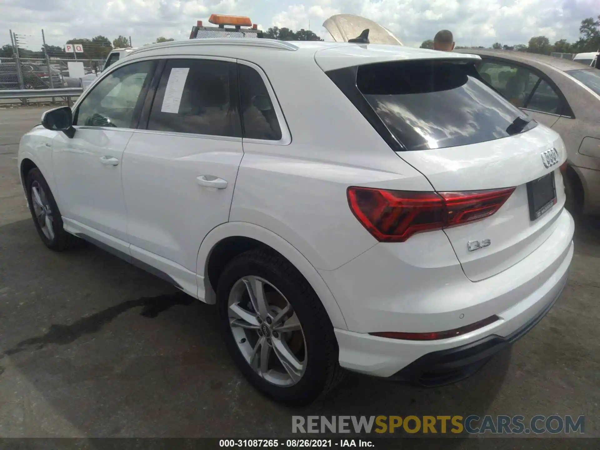 3 Фотография поврежденного автомобиля WA1DECF31L1048394 AUDI Q3 2020