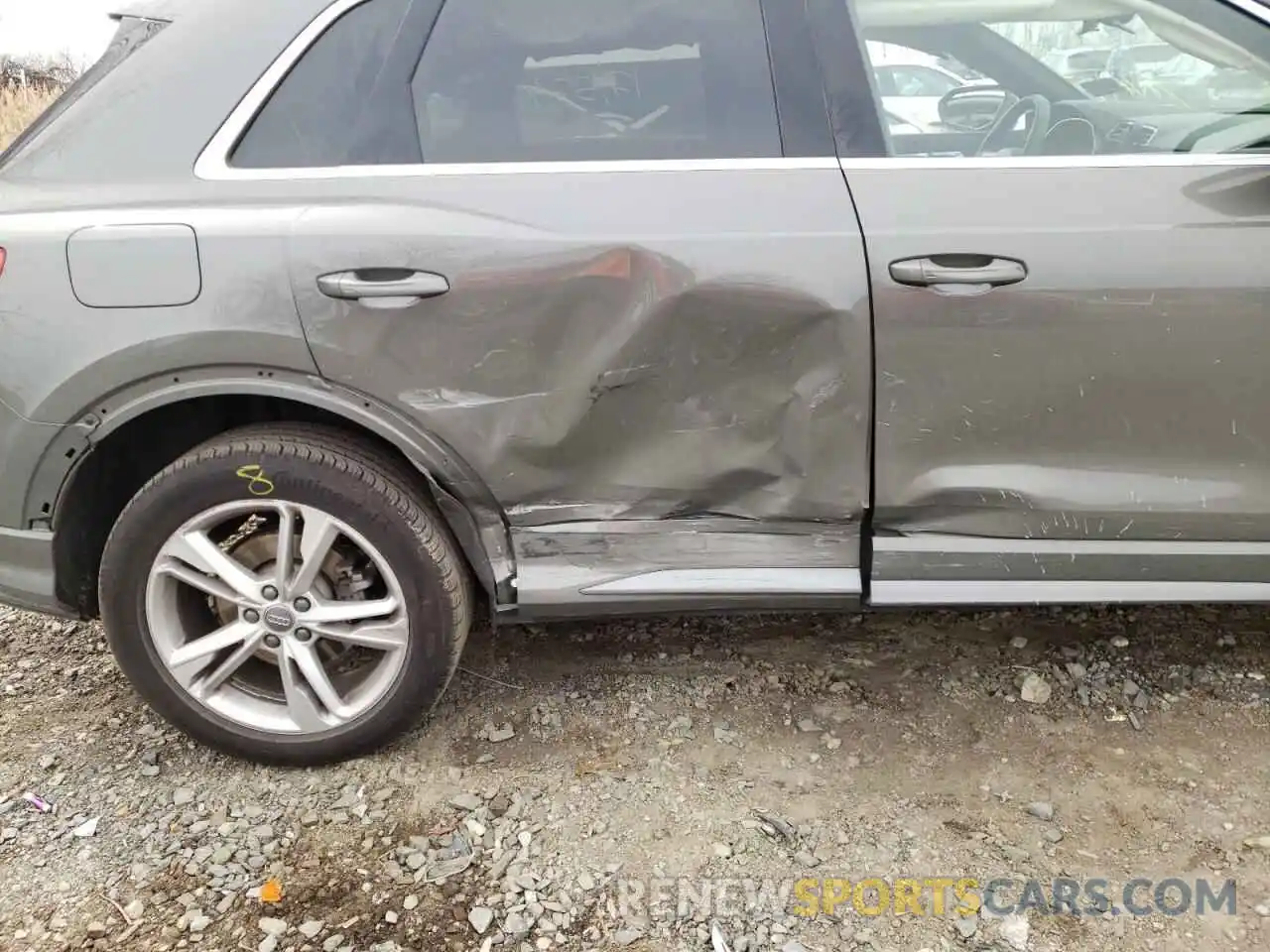 9 Photograph of a damaged car WA1DECF31L1113776 AUDI Q3 2020