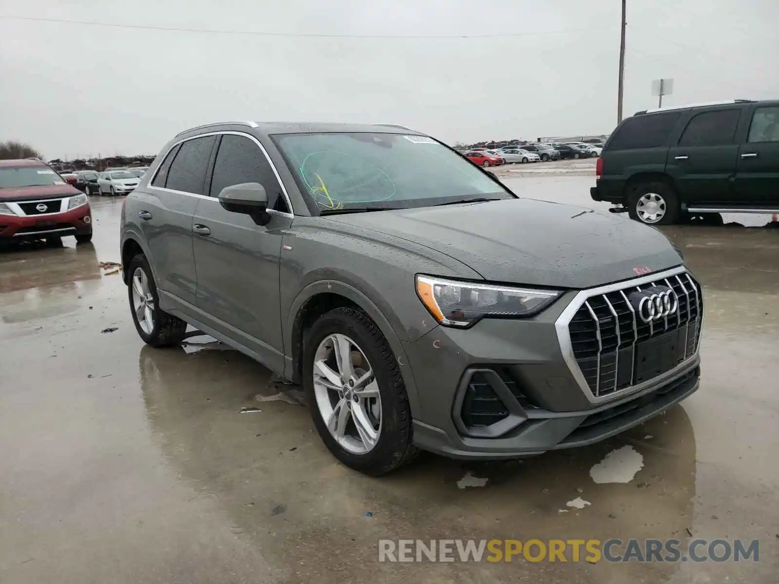 1 Photograph of a damaged car WA1DECF32L1093070 AUDI Q3 2020