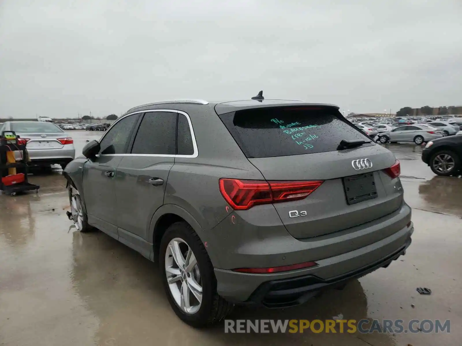 3 Фотография поврежденного автомобиля WA1DECF32L1093070 AUDI Q3 2020