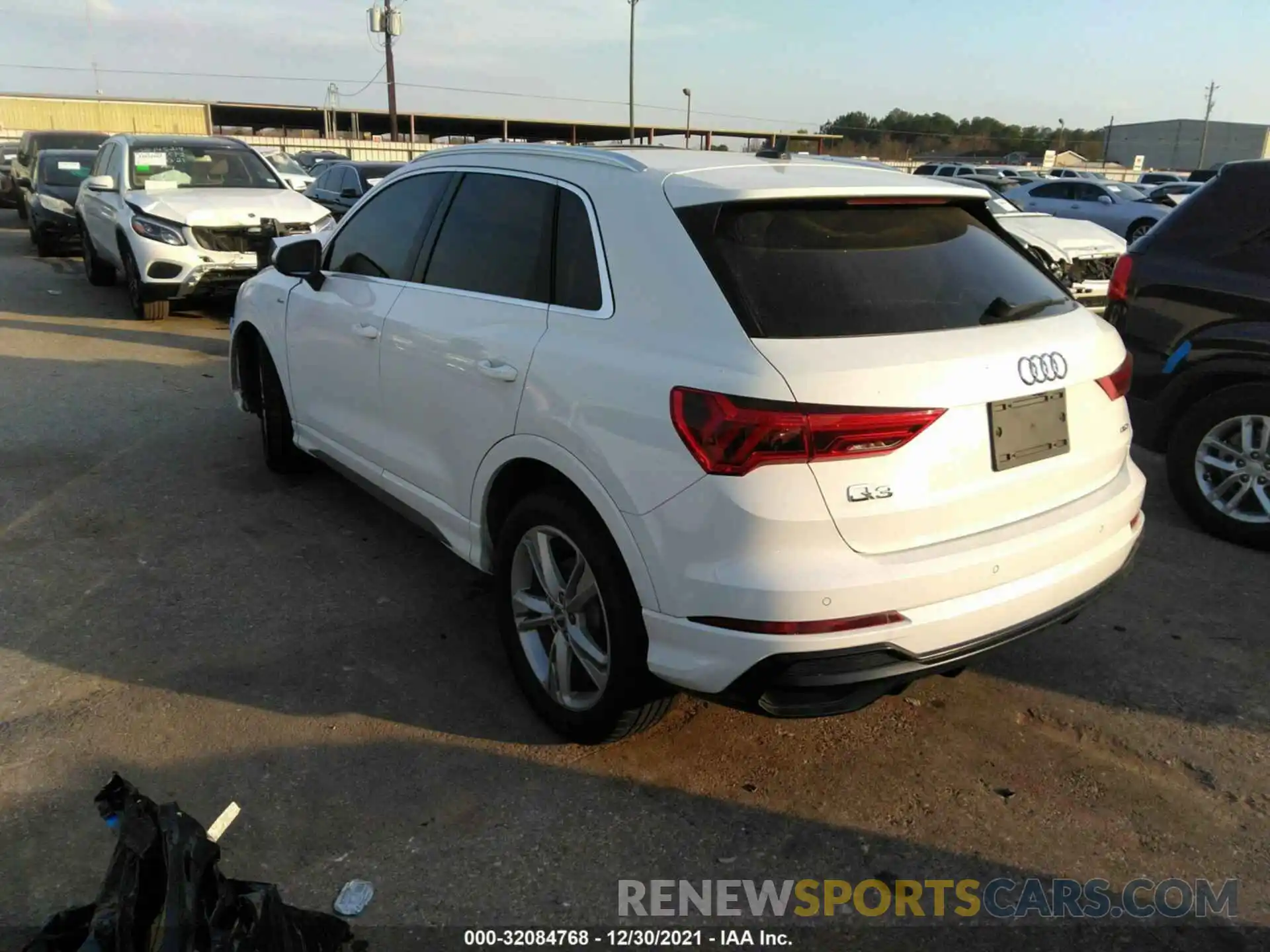 3 Фотография поврежденного автомобиля WA1DECF33L1006129 AUDI Q3 2020