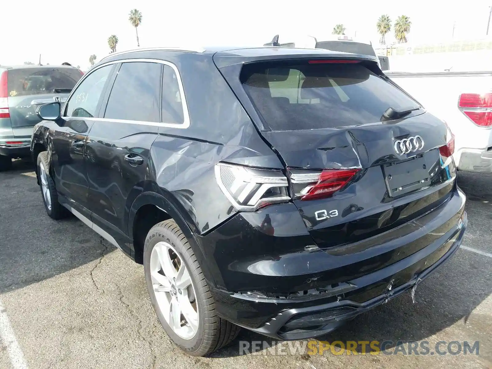 3 Photograph of a damaged car WA1DECF33L1017664 AUDI Q3 2020