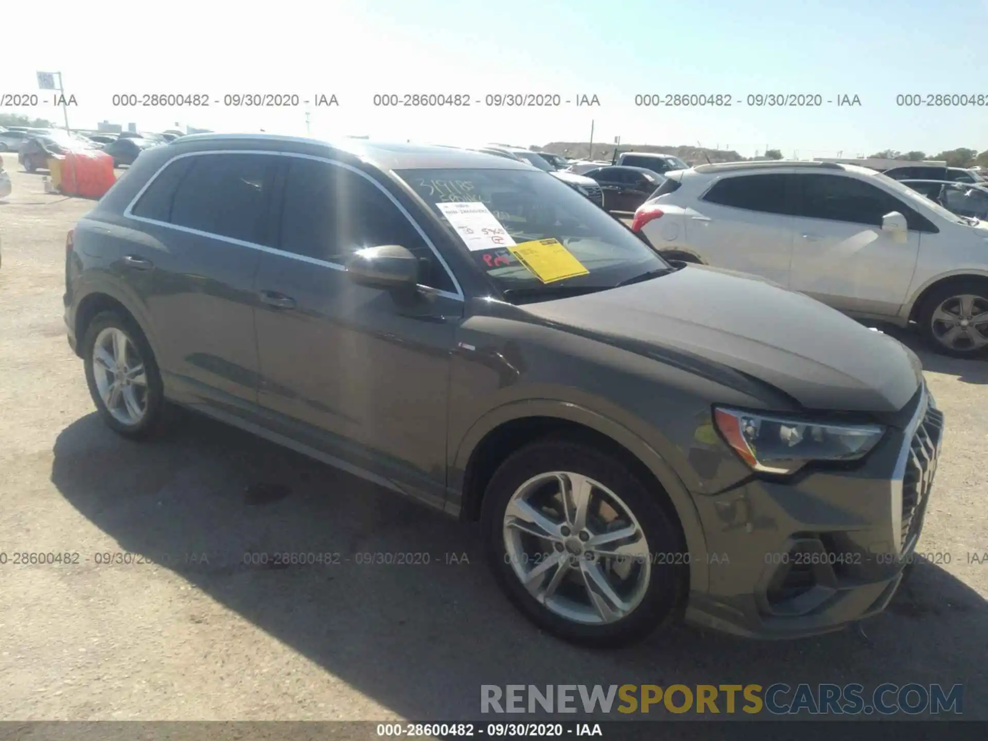 1 Photograph of a damaged car WA1DECF33L1019690 AUDI Q3 2020