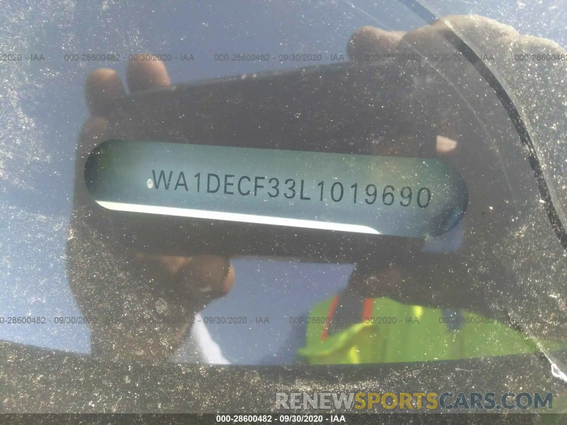 9 Photograph of a damaged car WA1DECF33L1019690 AUDI Q3 2020