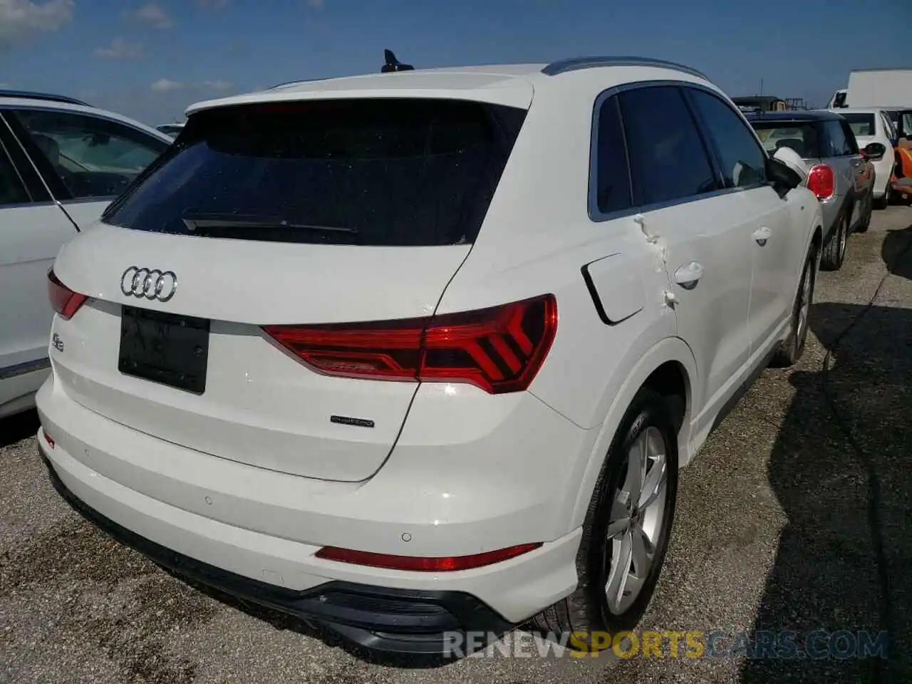 4 Фотография поврежденного автомобиля WA1DECF33L1124181 AUDI Q3 2020