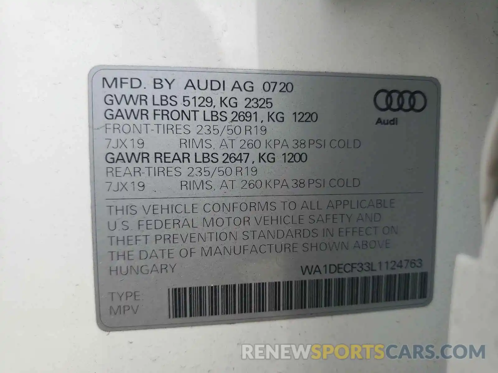 10 Photograph of a damaged car WA1DECF33L1124763 AUDI Q3 2020