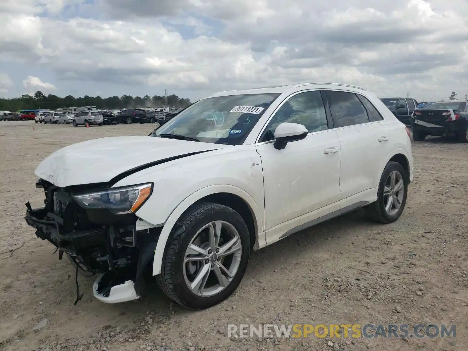 2 Photograph of a damaged car WA1DECF33L1124763 AUDI Q3 2020